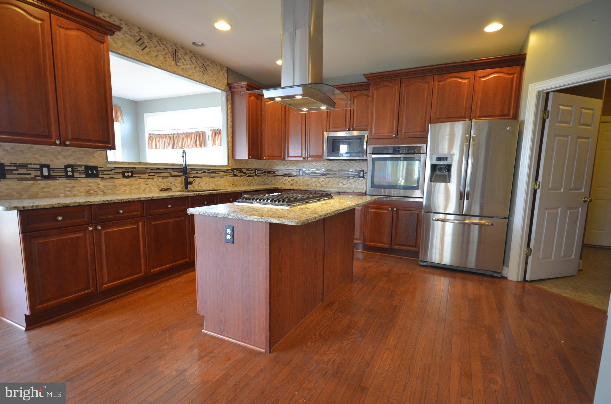 ALBIN ESTATES - Residential Lease