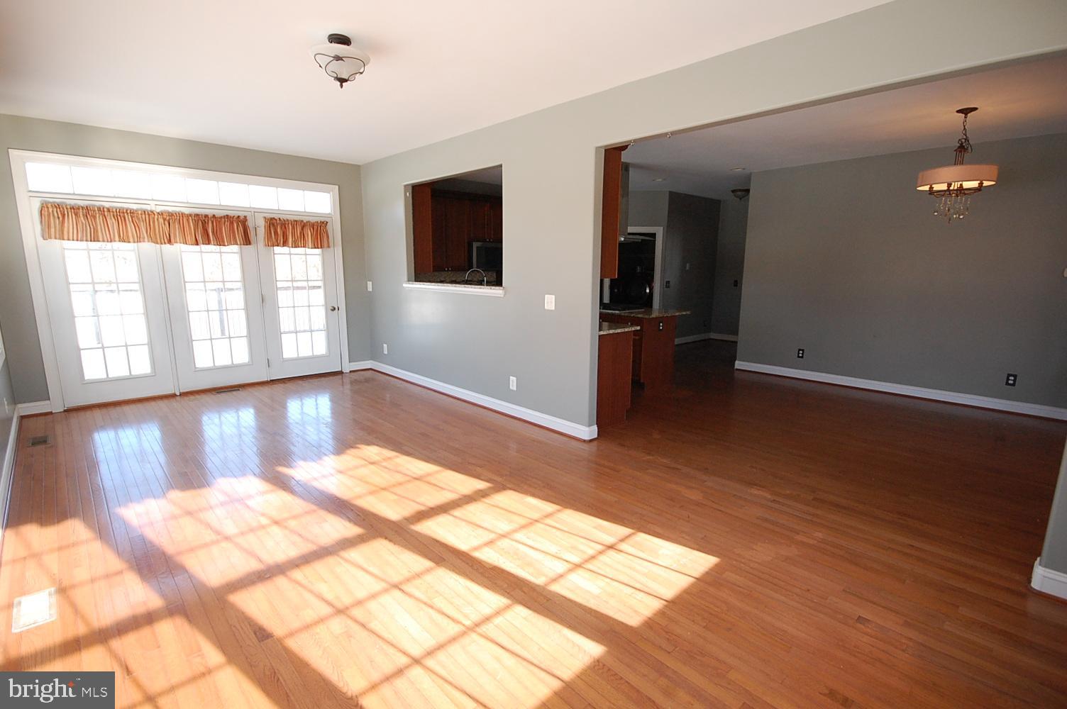 ALBIN ESTATES - Residential Lease