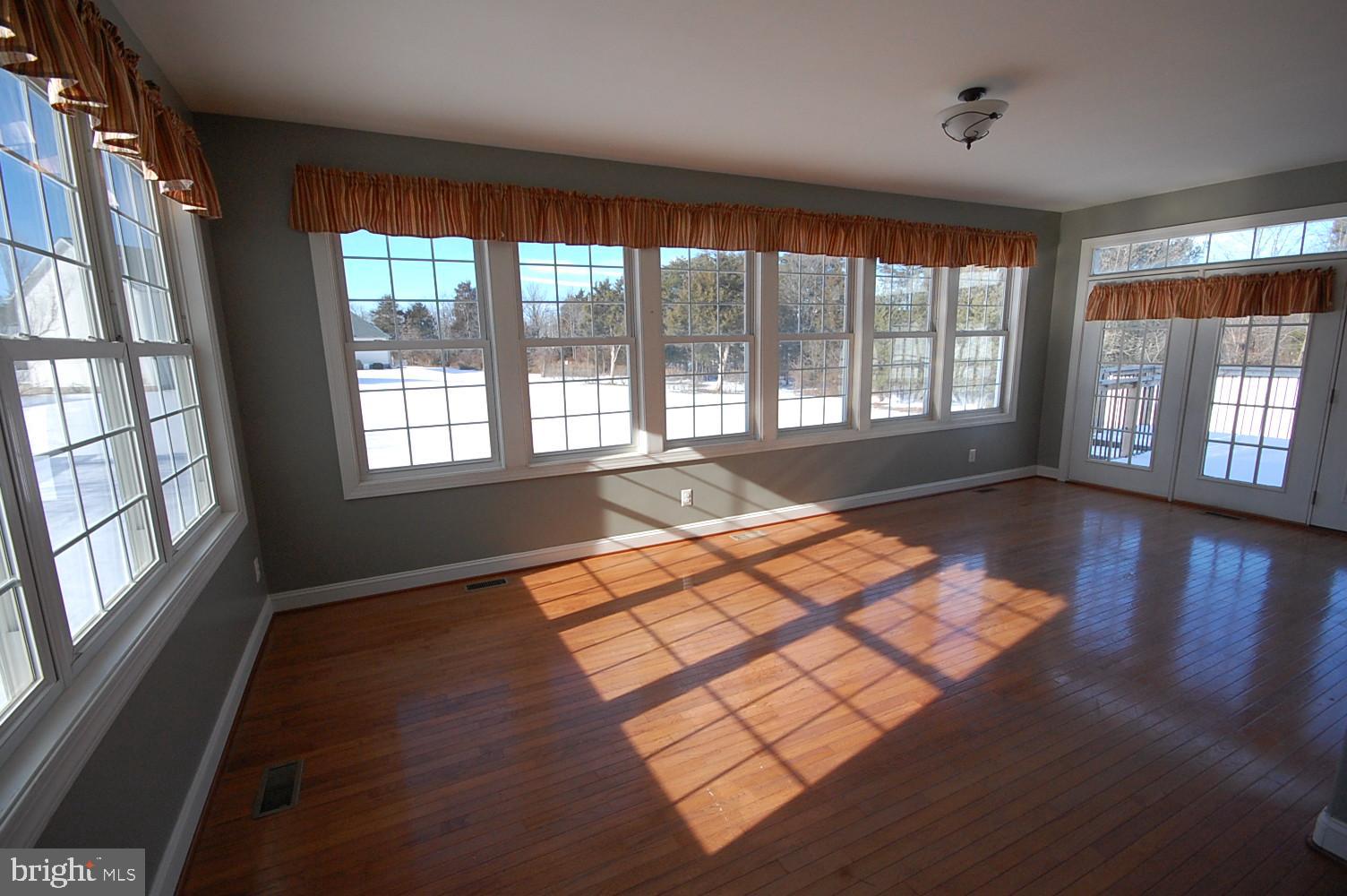 ALBIN ESTATES - Residential Lease