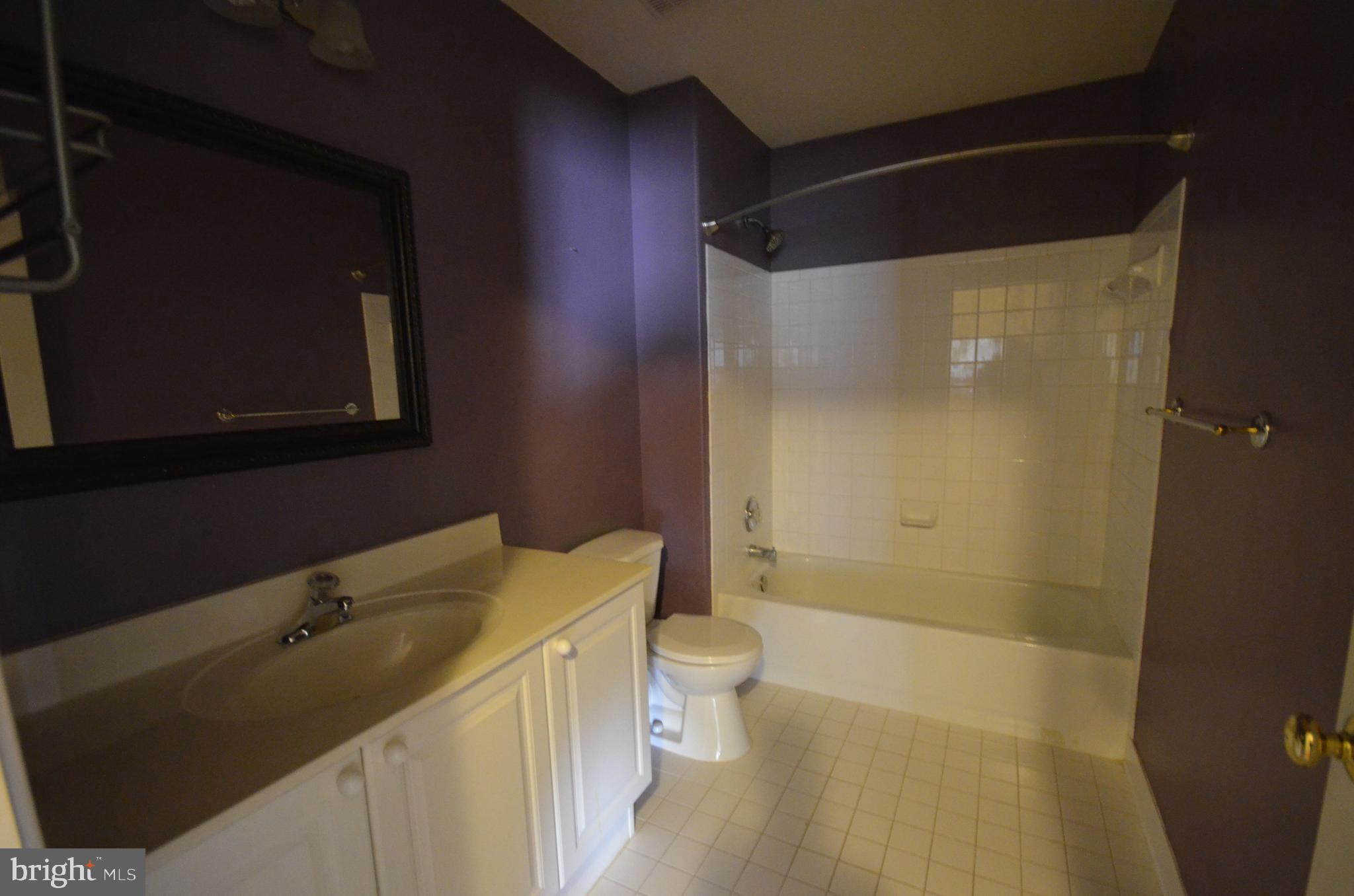 ALBIN ESTATES - Residential Lease