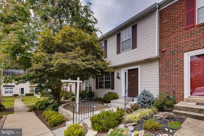 VILLAGE OF HICKORY RIDGE - Residential