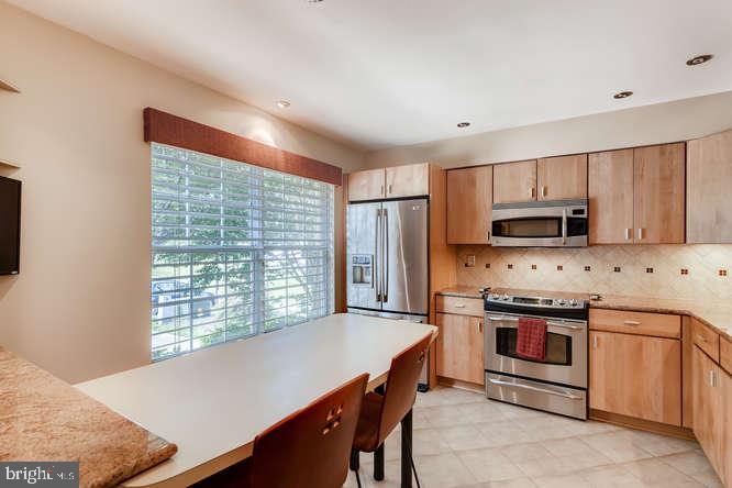 VILLAGE OF HICKORY RIDGE - Residential