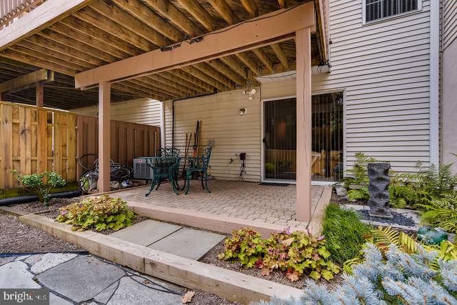 VILLAGE OF HICKORY RIDGE - Residential