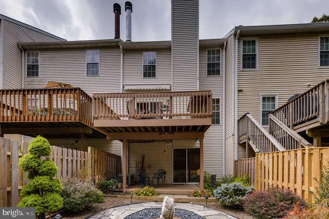 VILLAGE OF HICKORY RIDGE - Residential