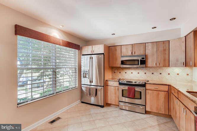 VILLAGE OF HICKORY RIDGE - Residential