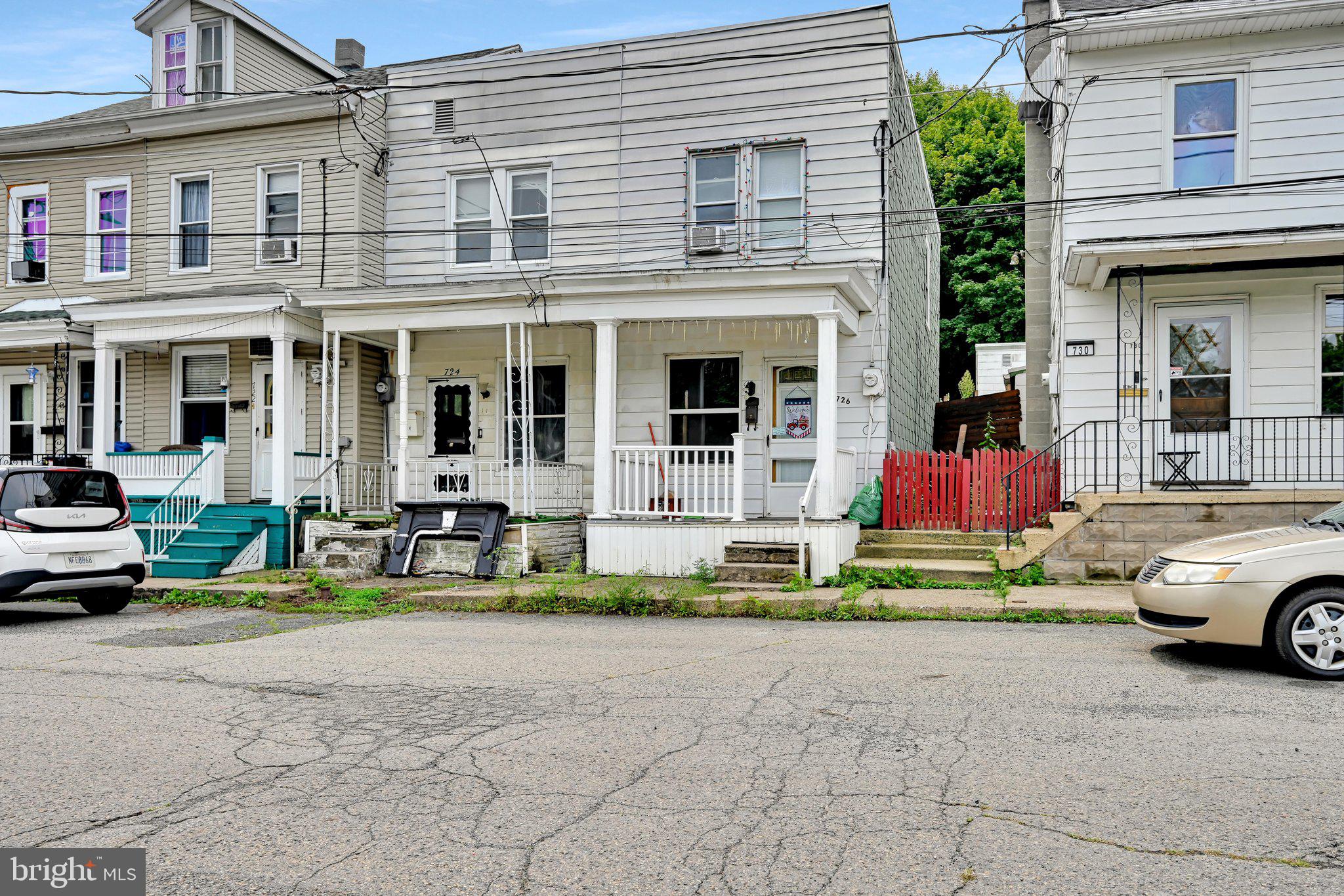 726 BROCK STREET