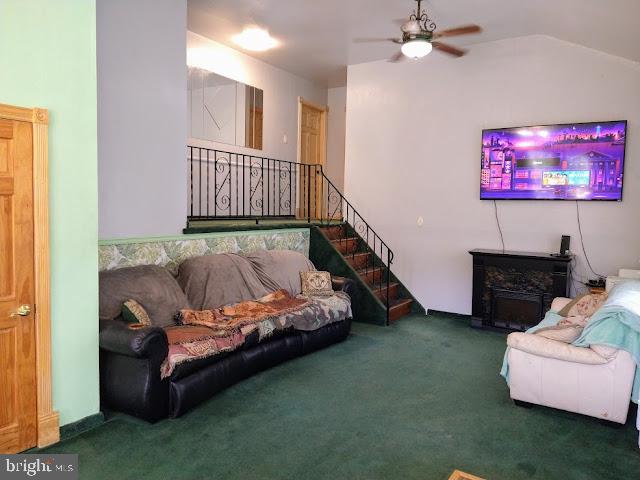CENTENNIAL HILLS - Residential