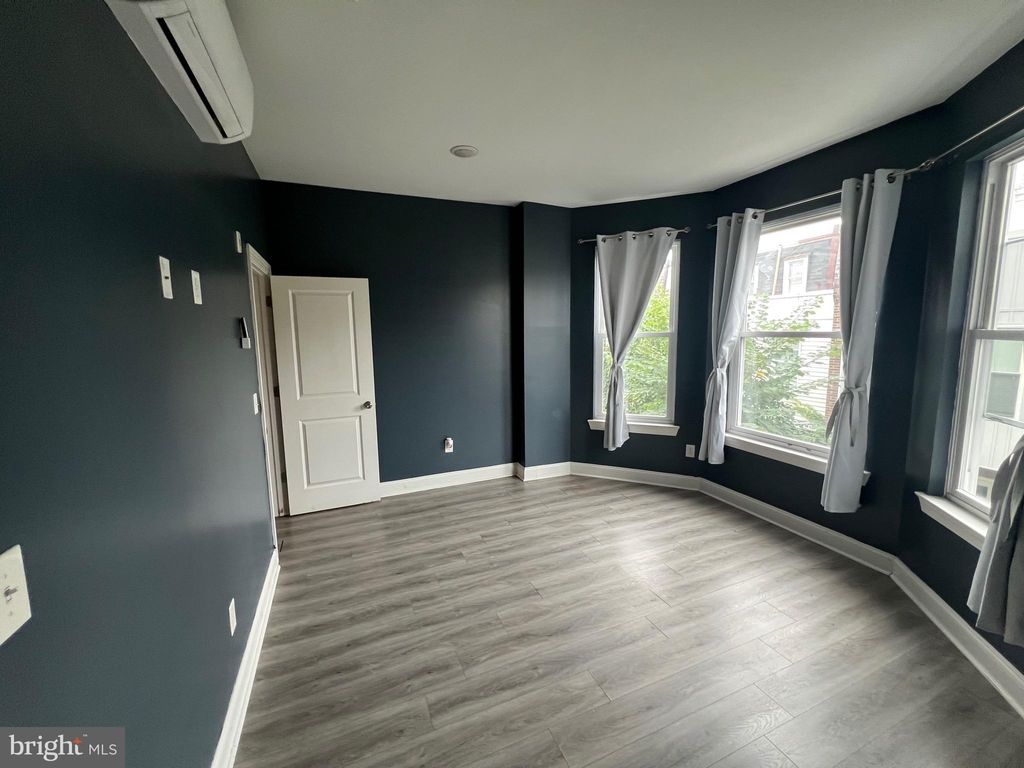 Photo of 1829 N 33rd Street #2R, PHILADELPHIA, PA 19121 (MLS # PAPH2580396)