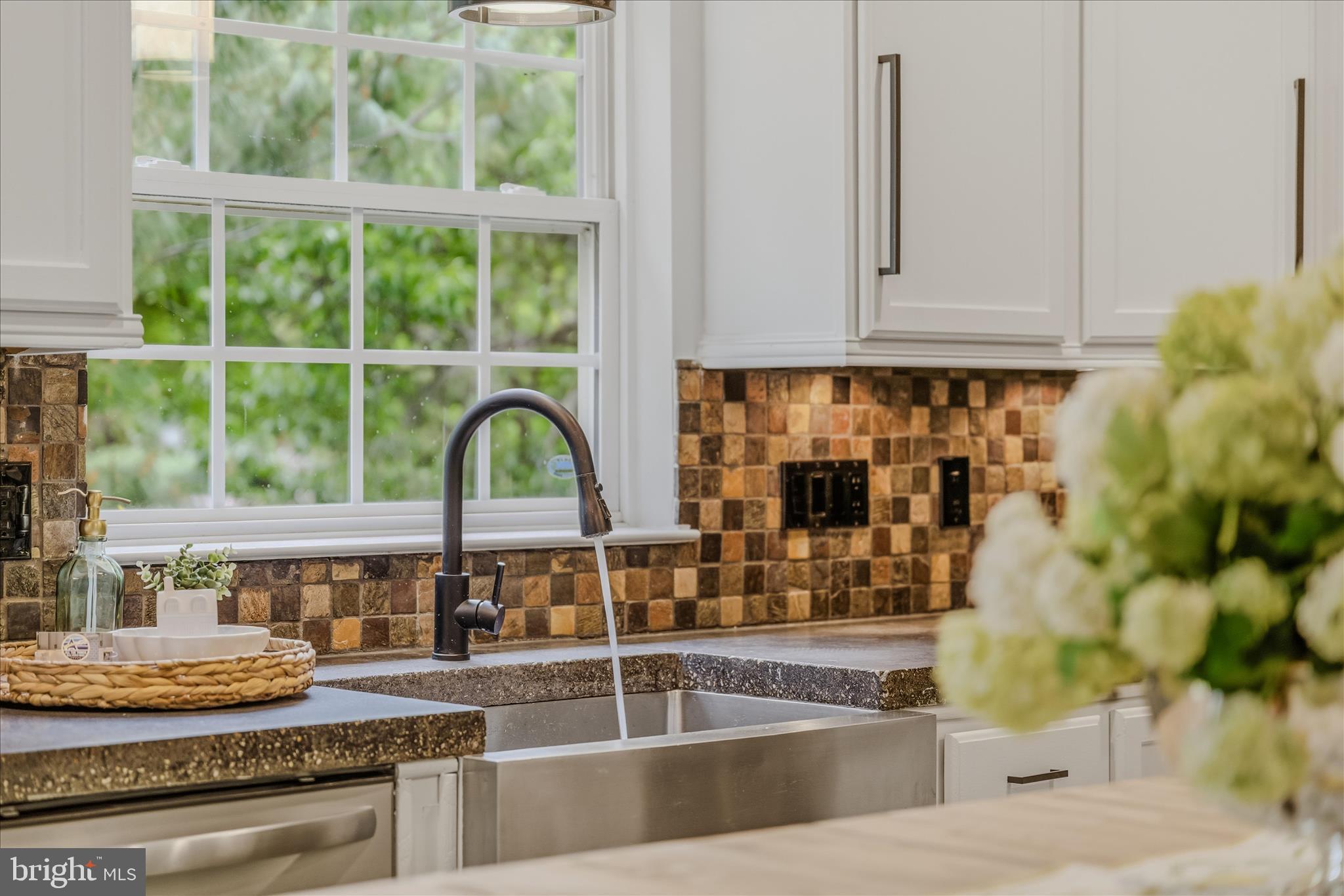 THE VILLAGE OF WASHINGTON TRAIL - Residential