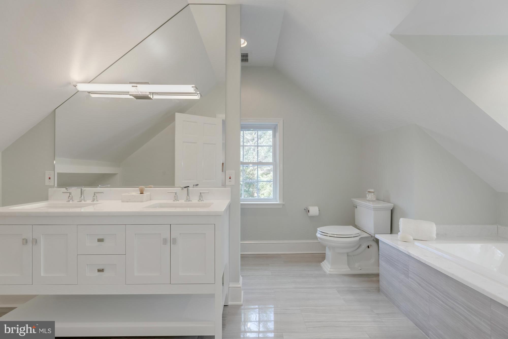 RIVINUS - Residential