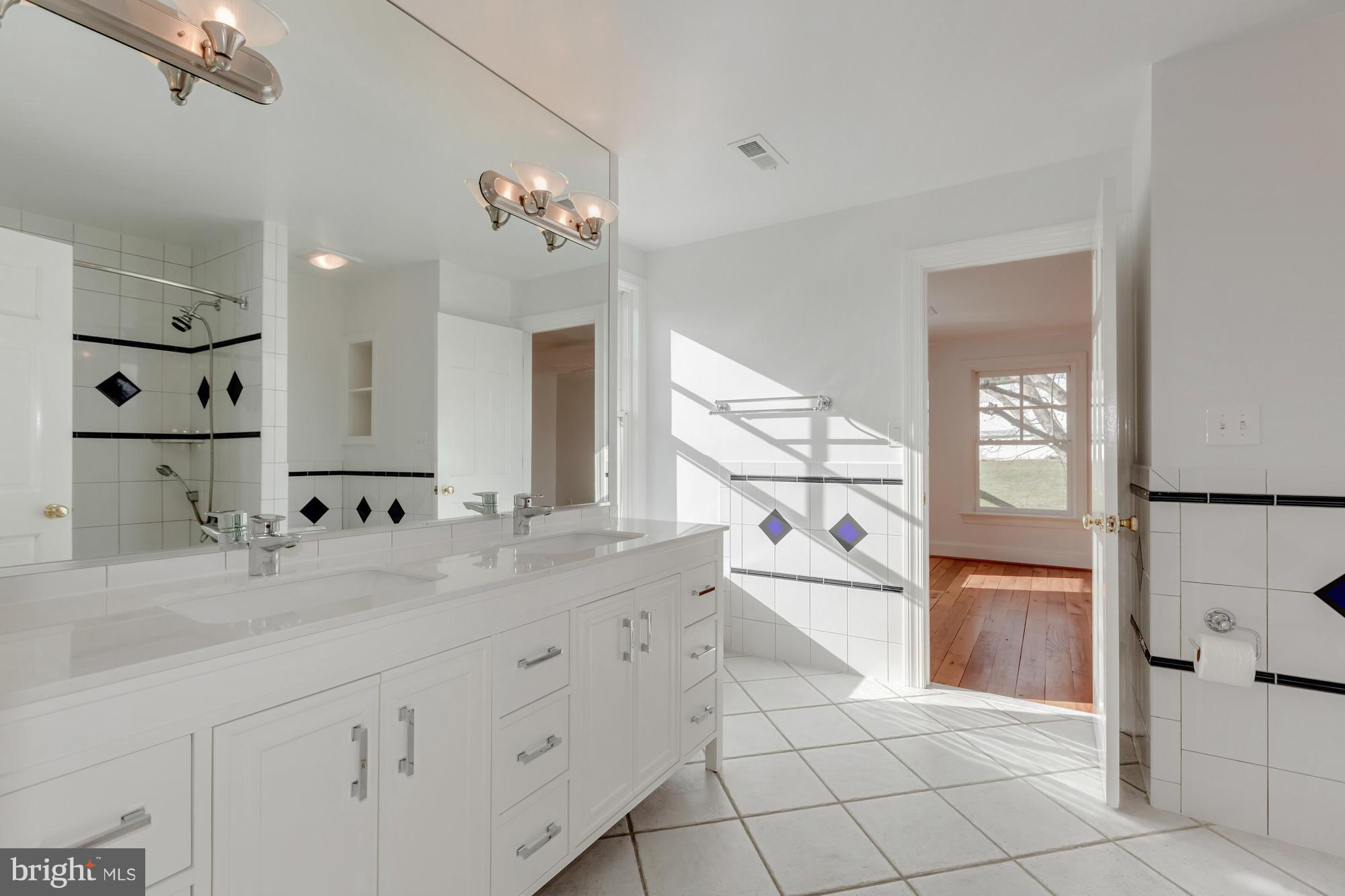 RIVINUS - Residential