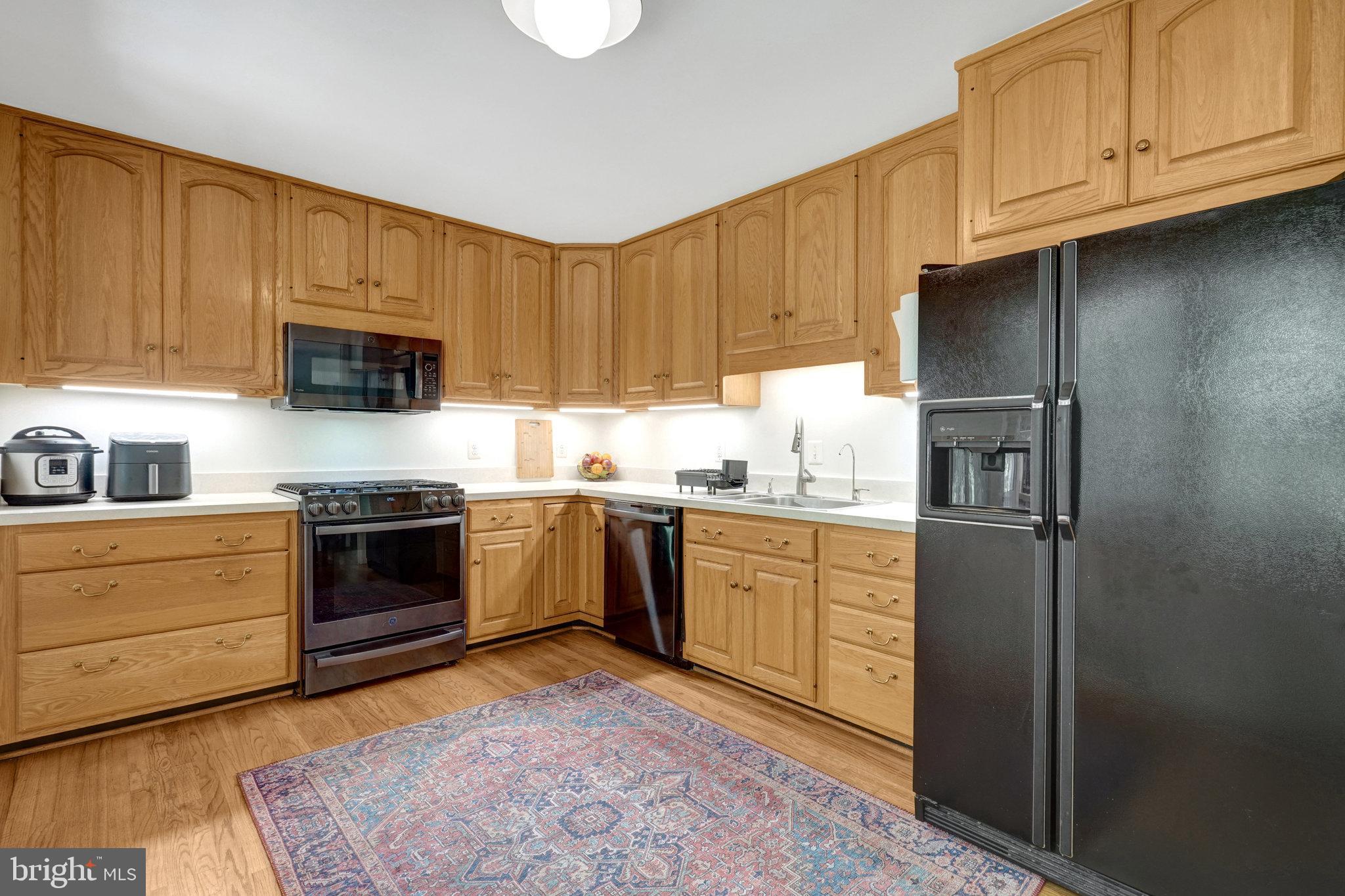 4121 SLEEPY HOLLOW ROAD
