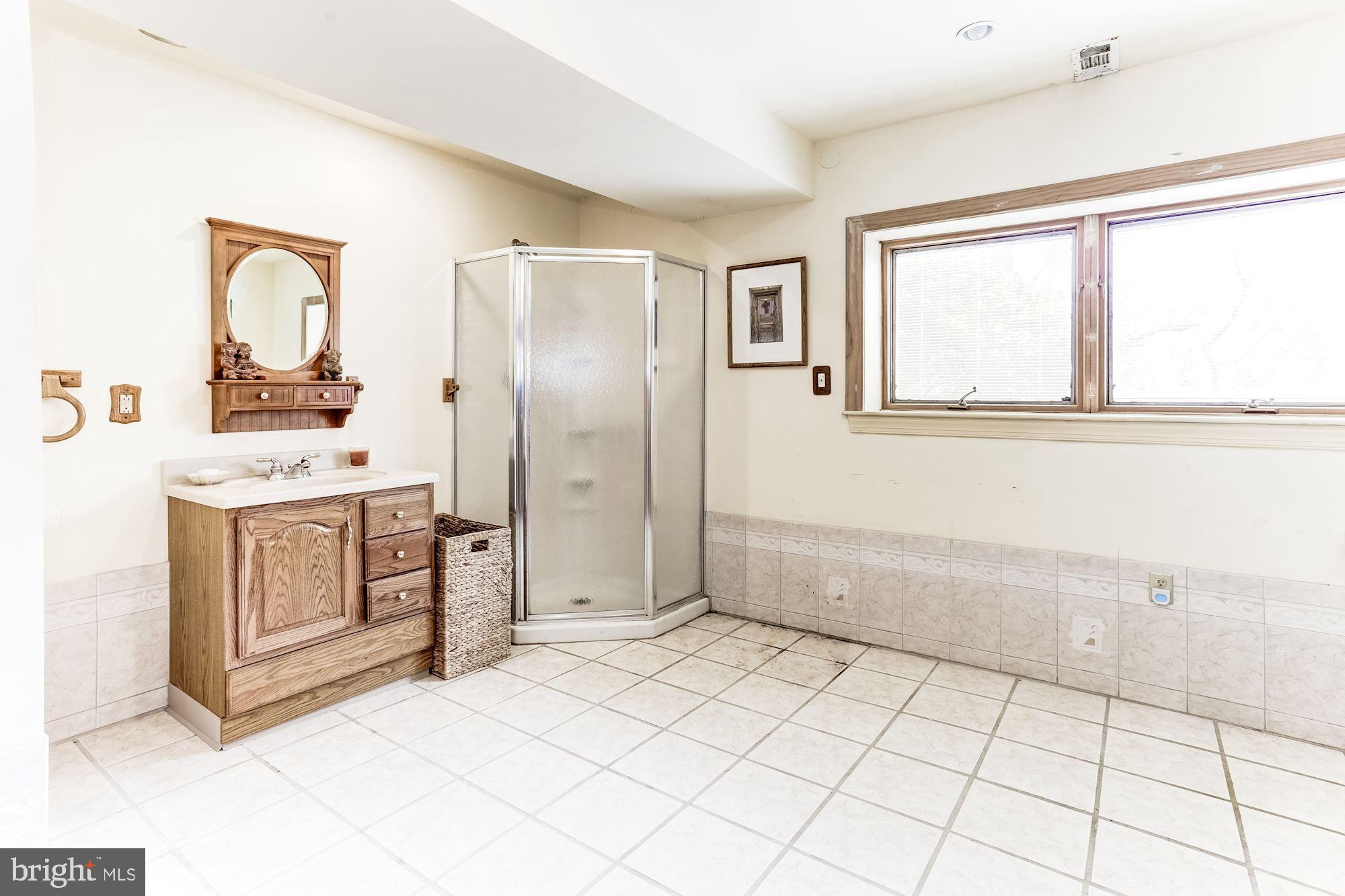 AVON BEND - Residential