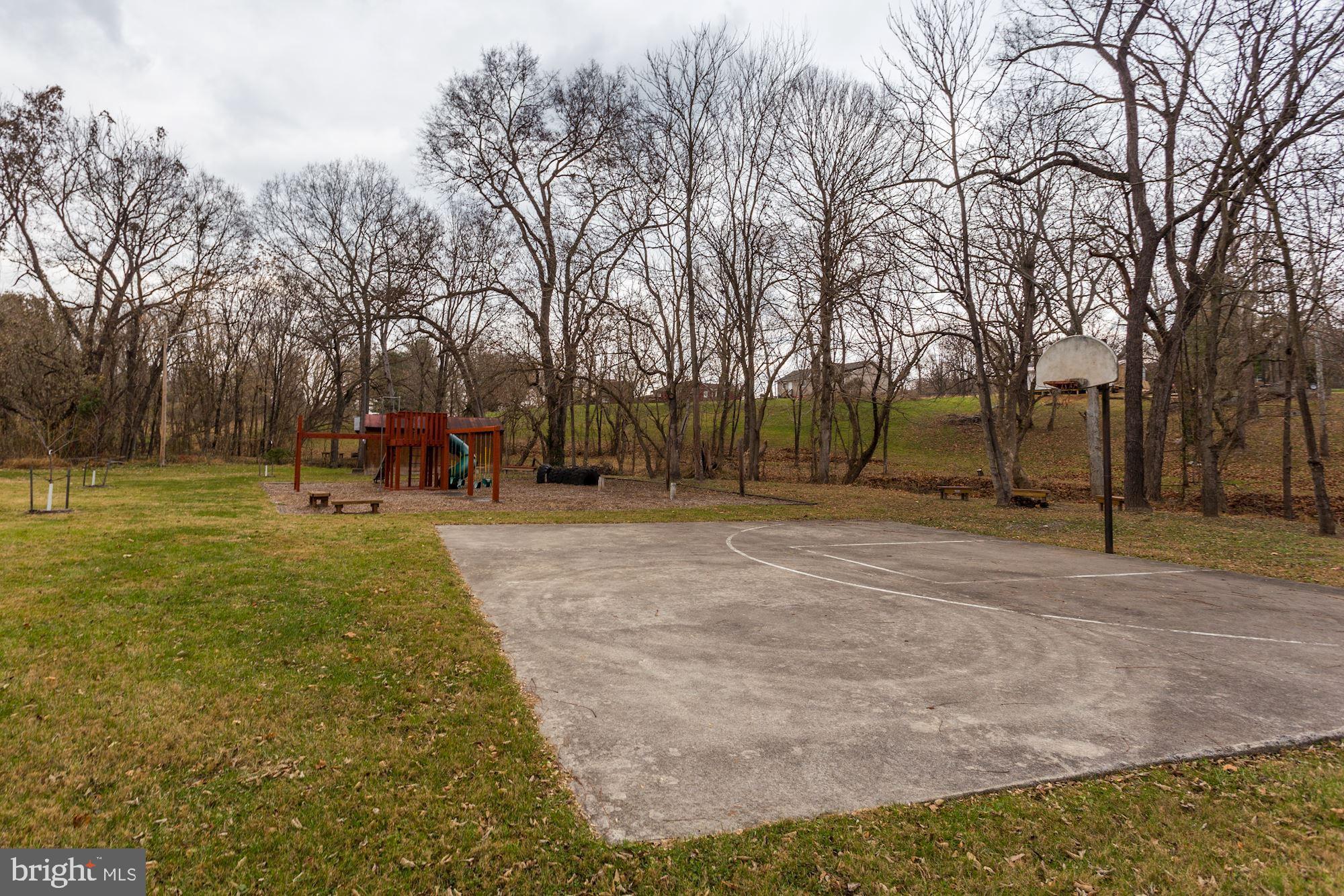 AVON BEND - Residential