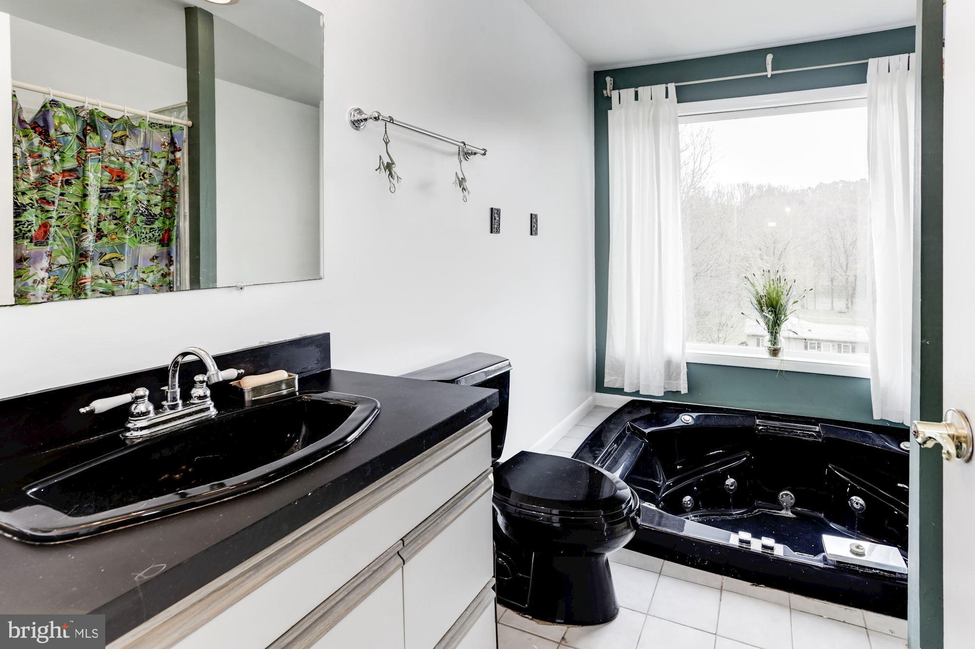 AVON BEND - Residential