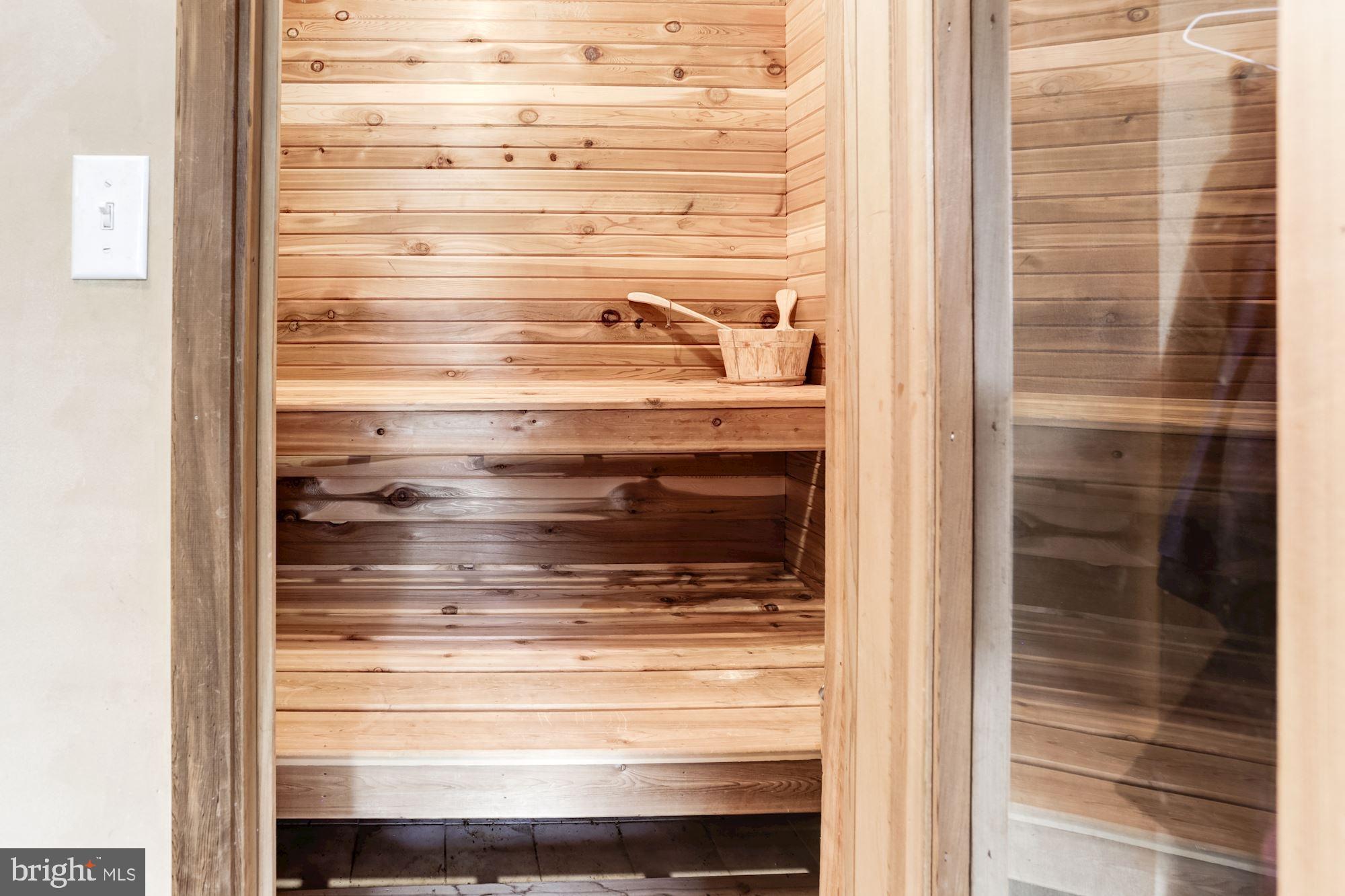 AVON BEND - Residential