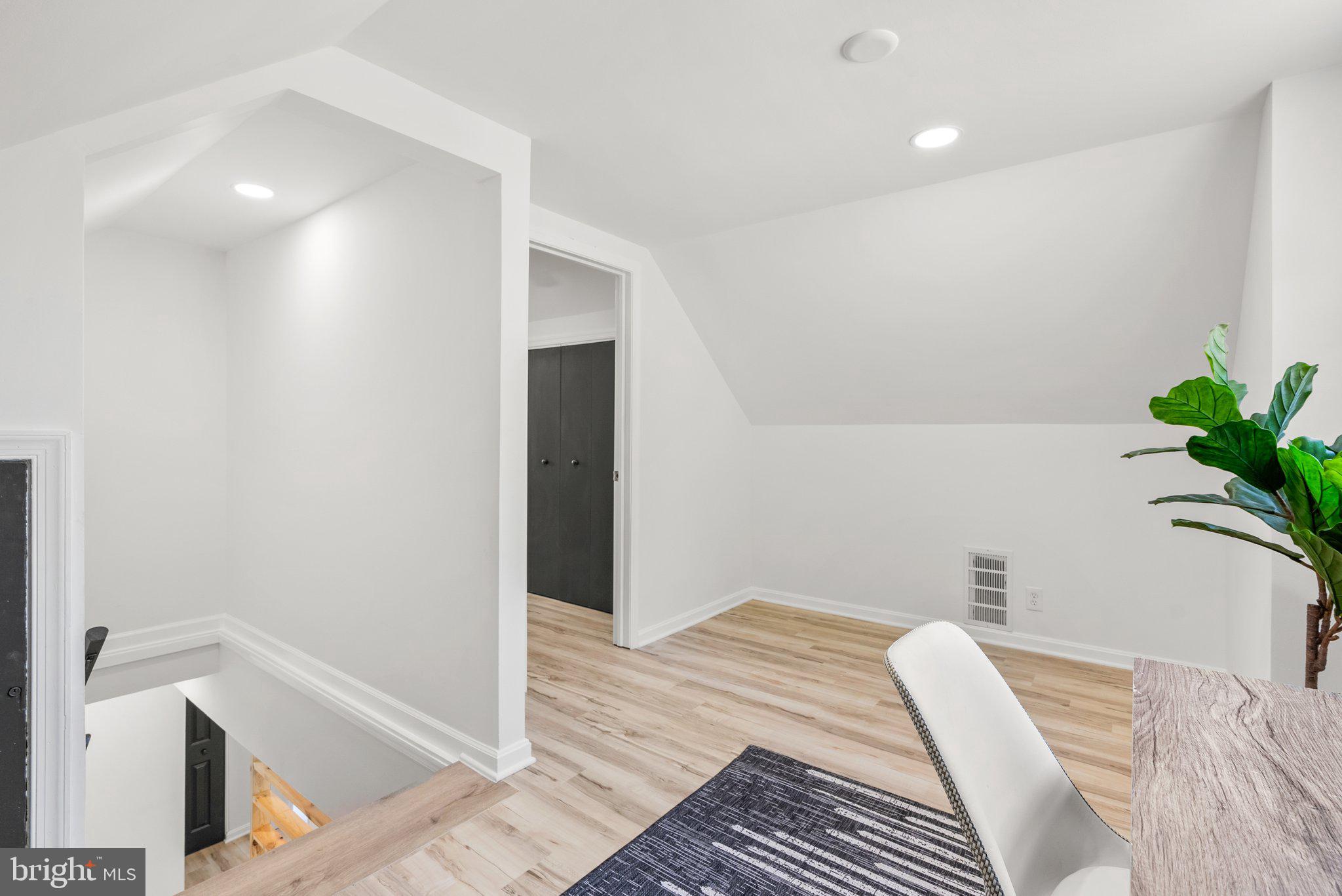 BALLANTRAE - Residential