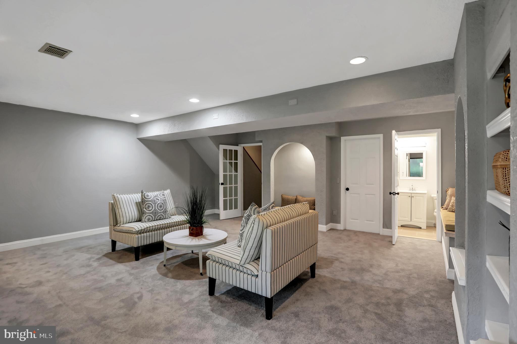 VALLEYWOOD AT FIVE FARMS - Residential