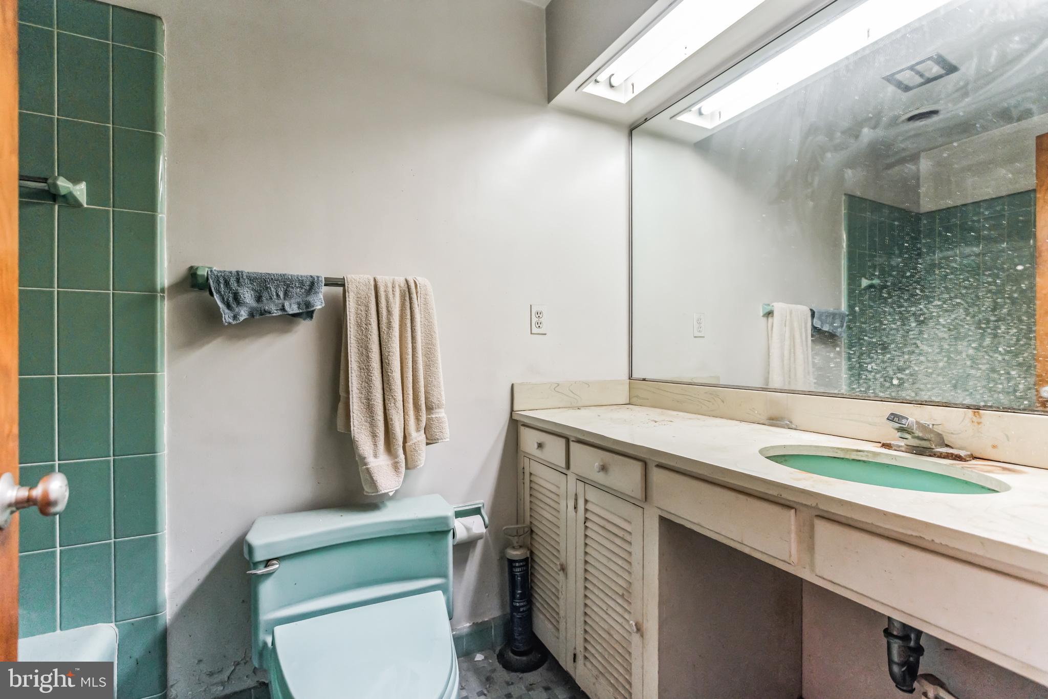 SOCIETY HILL - Residential