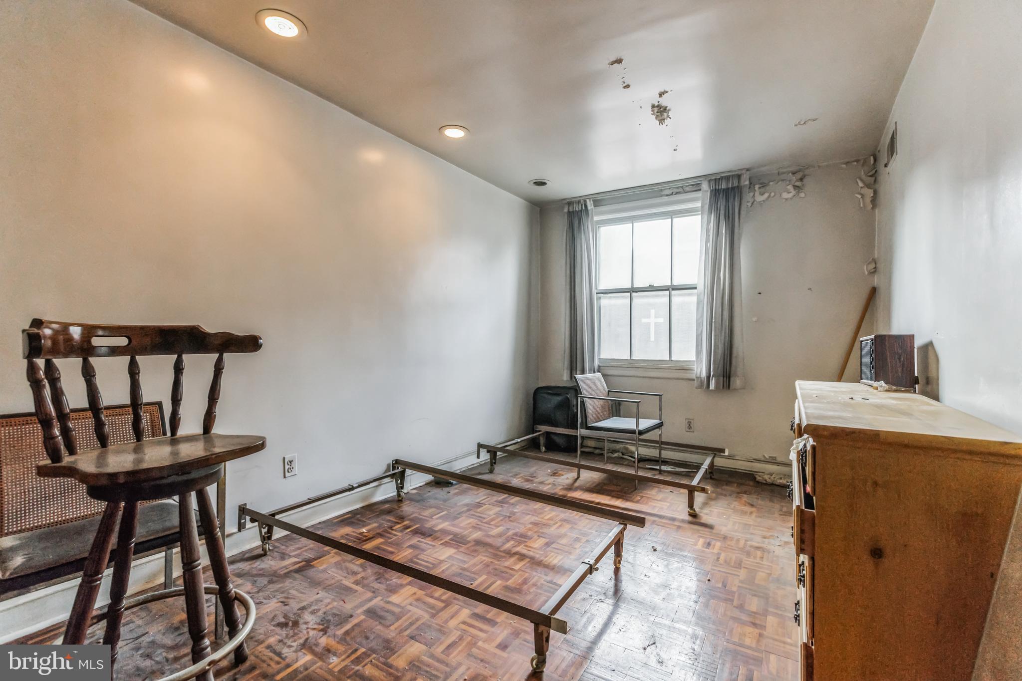 SOCIETY HILL - Residential