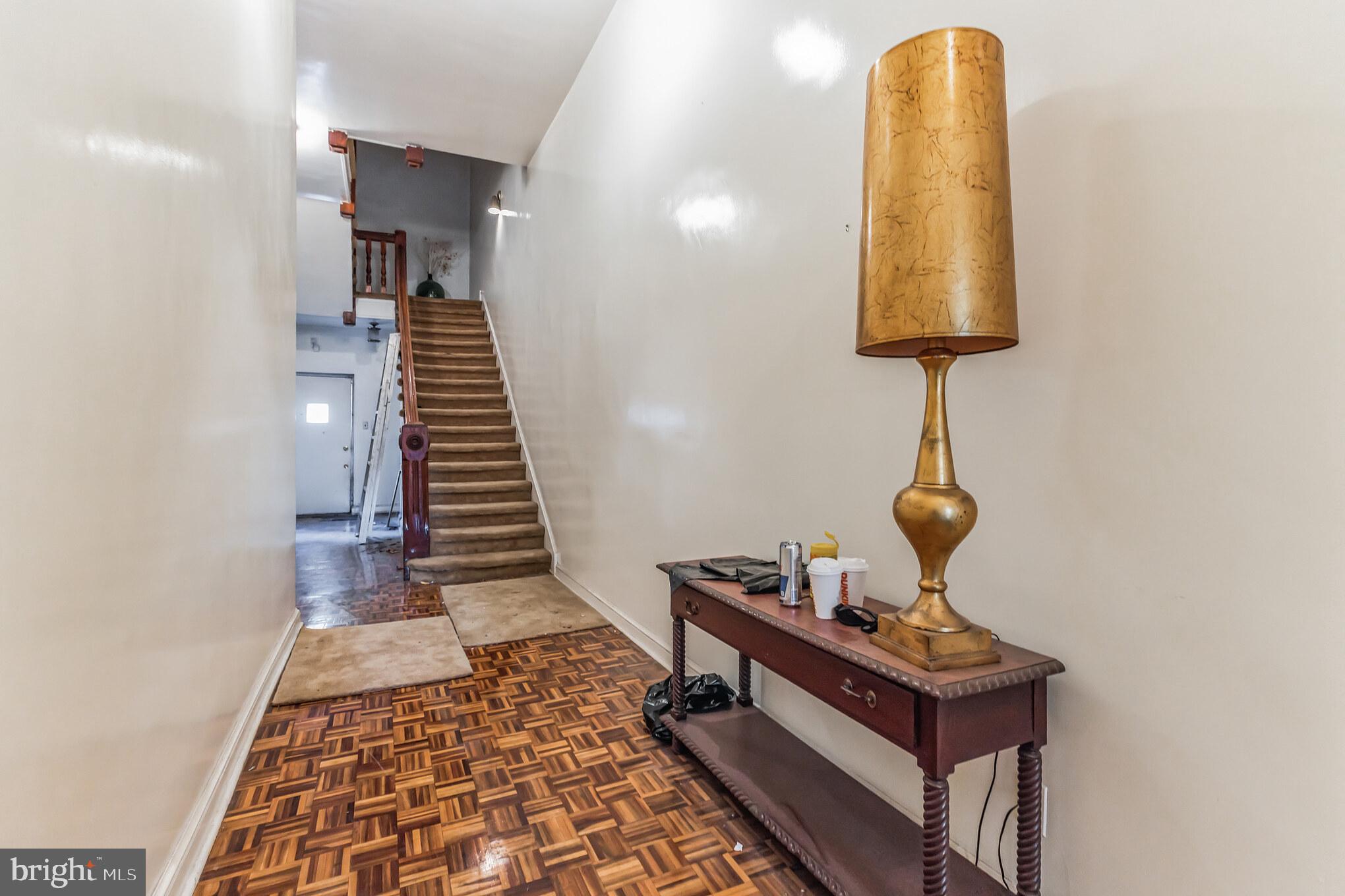 SOCIETY HILL - Residential