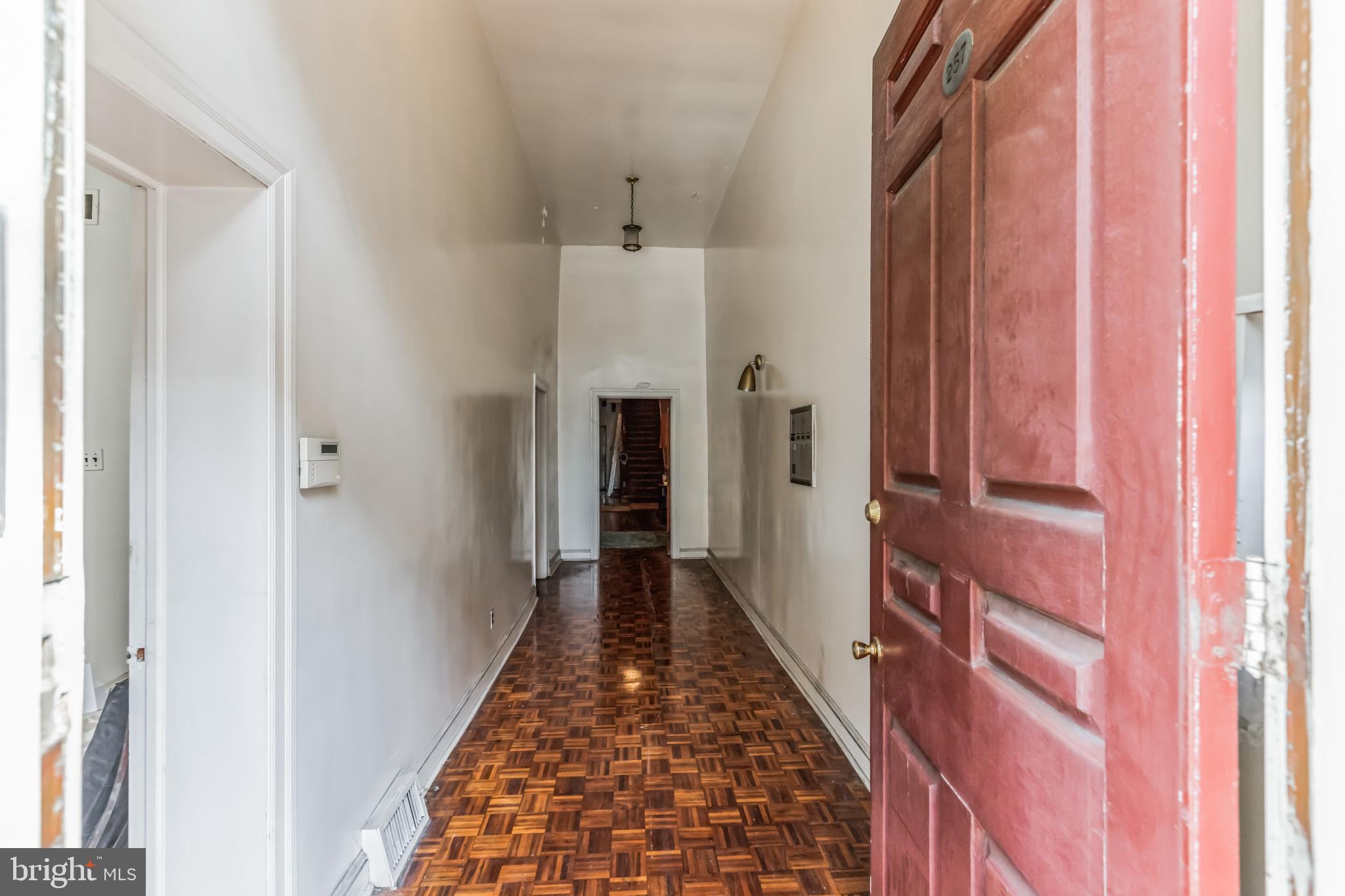 SOCIETY HILL - Residential