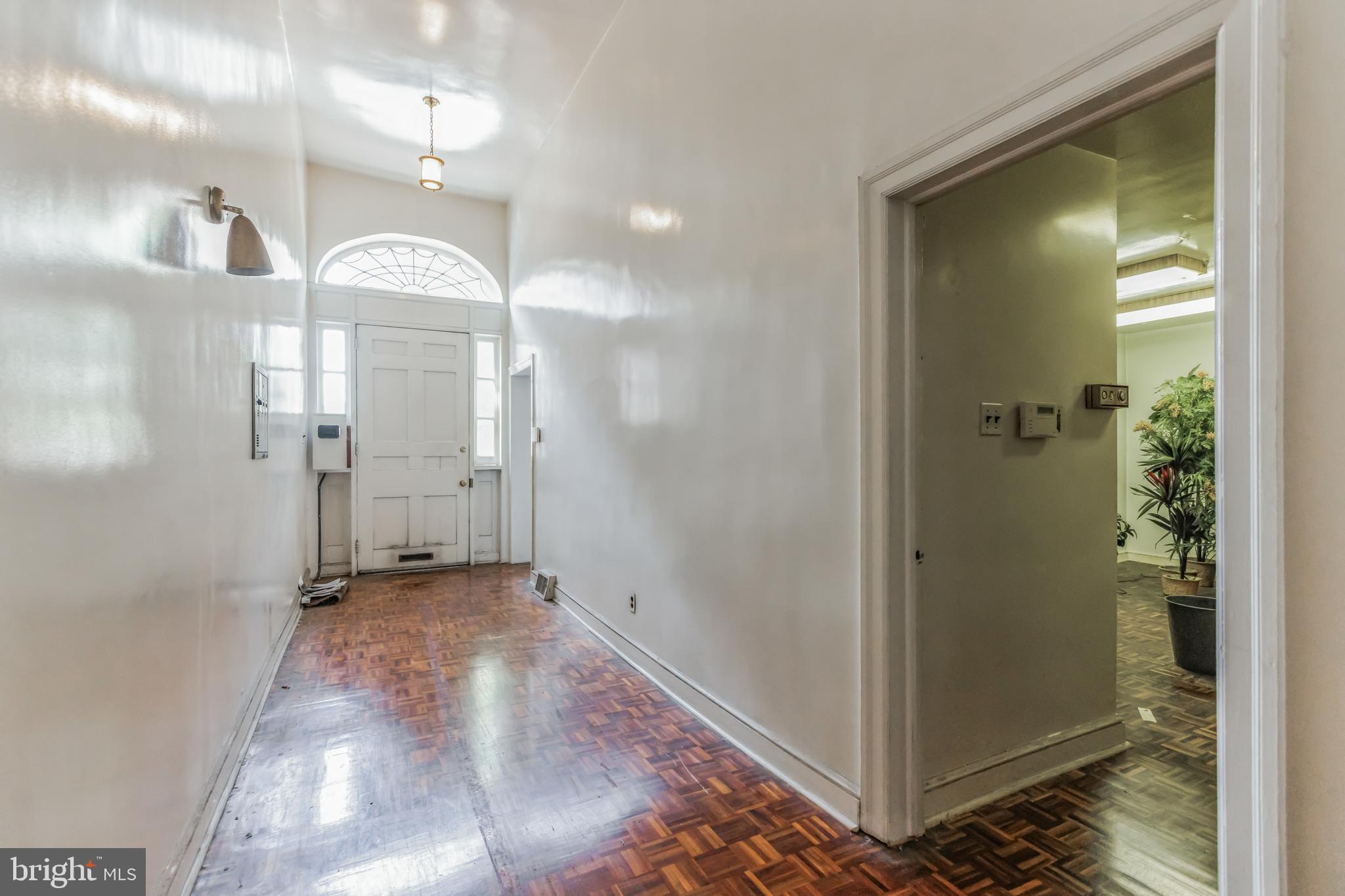 SOCIETY HILL - Residential