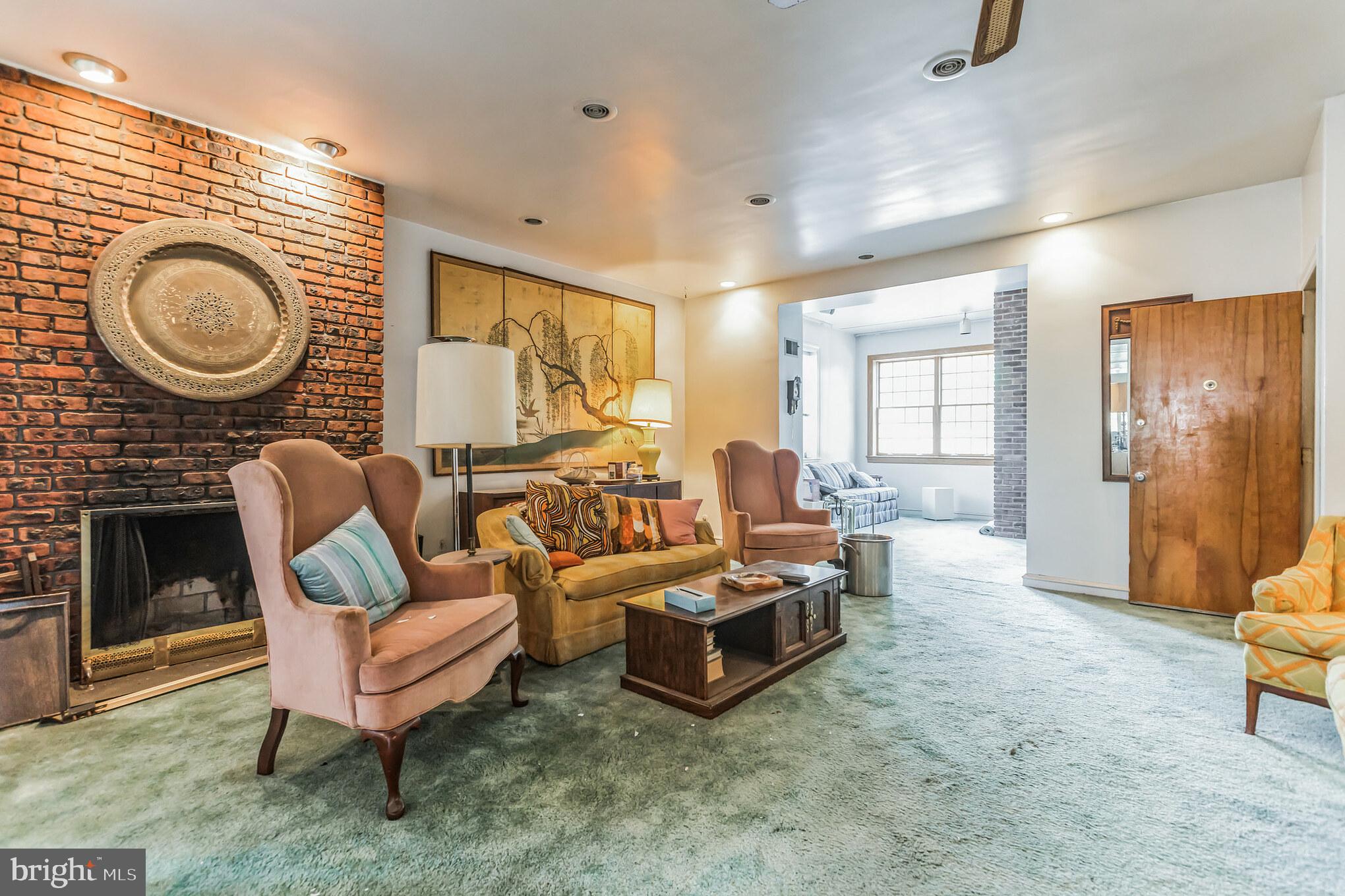 SOCIETY HILL - Residential