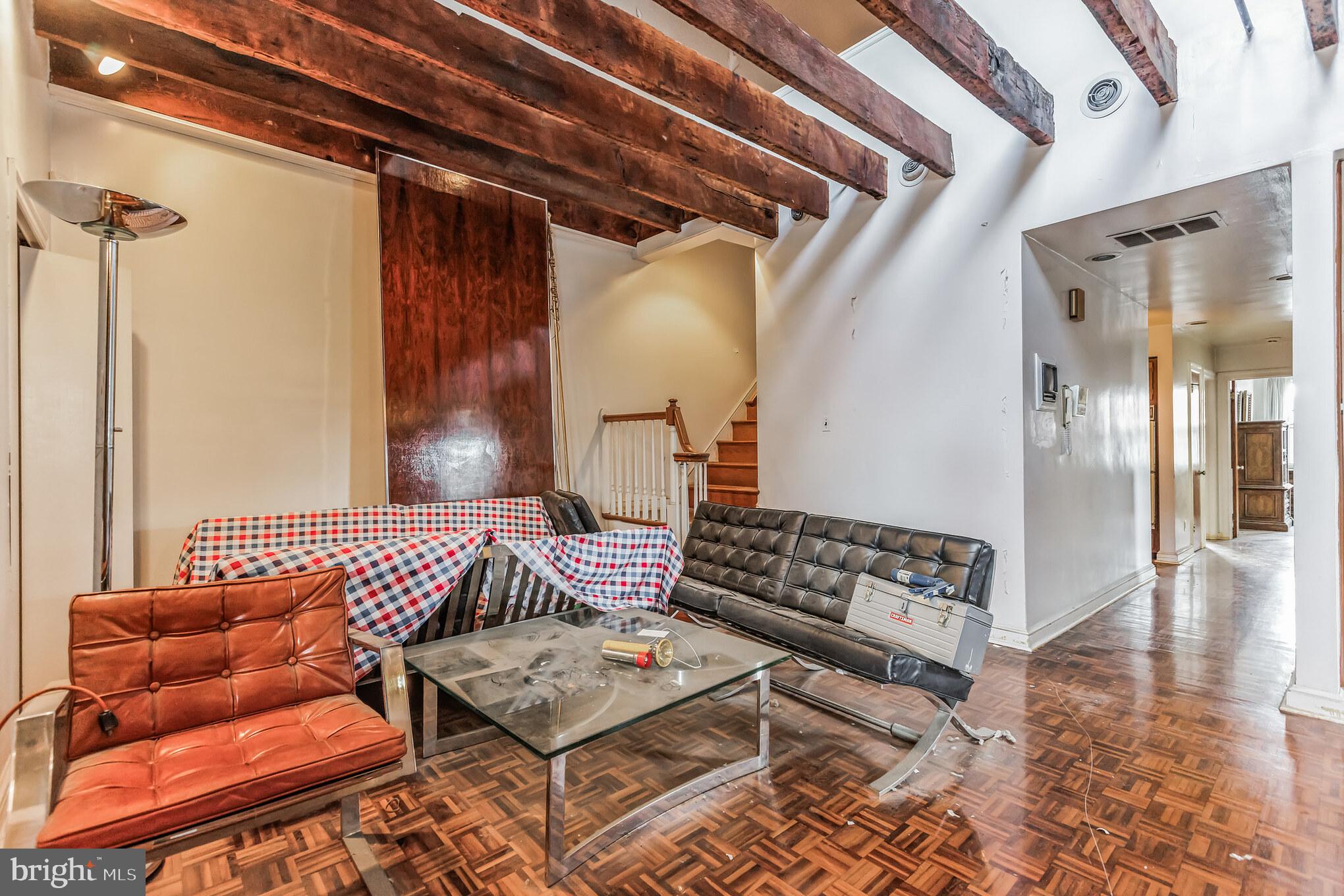 SOCIETY HILL - Residential