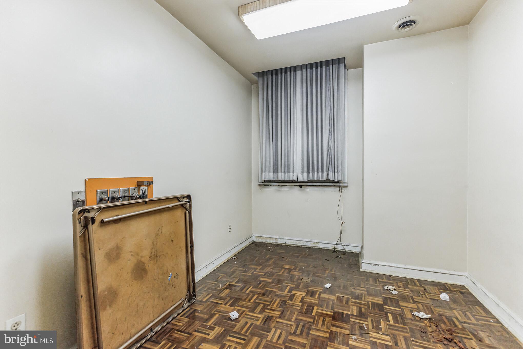 SOCIETY HILL - Residential