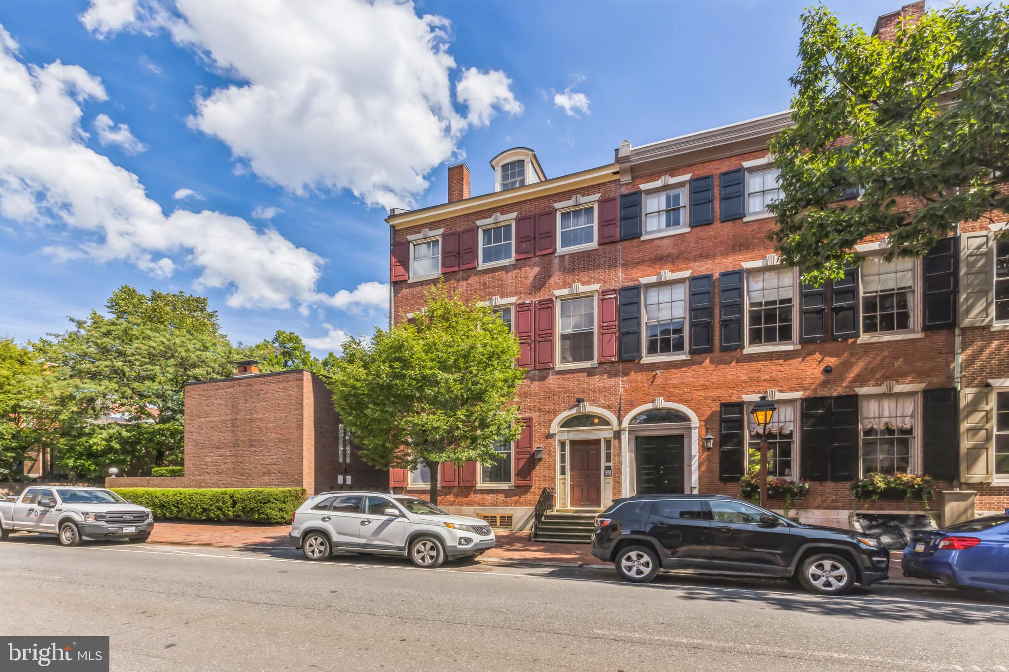 SOCIETY HILL - Residential