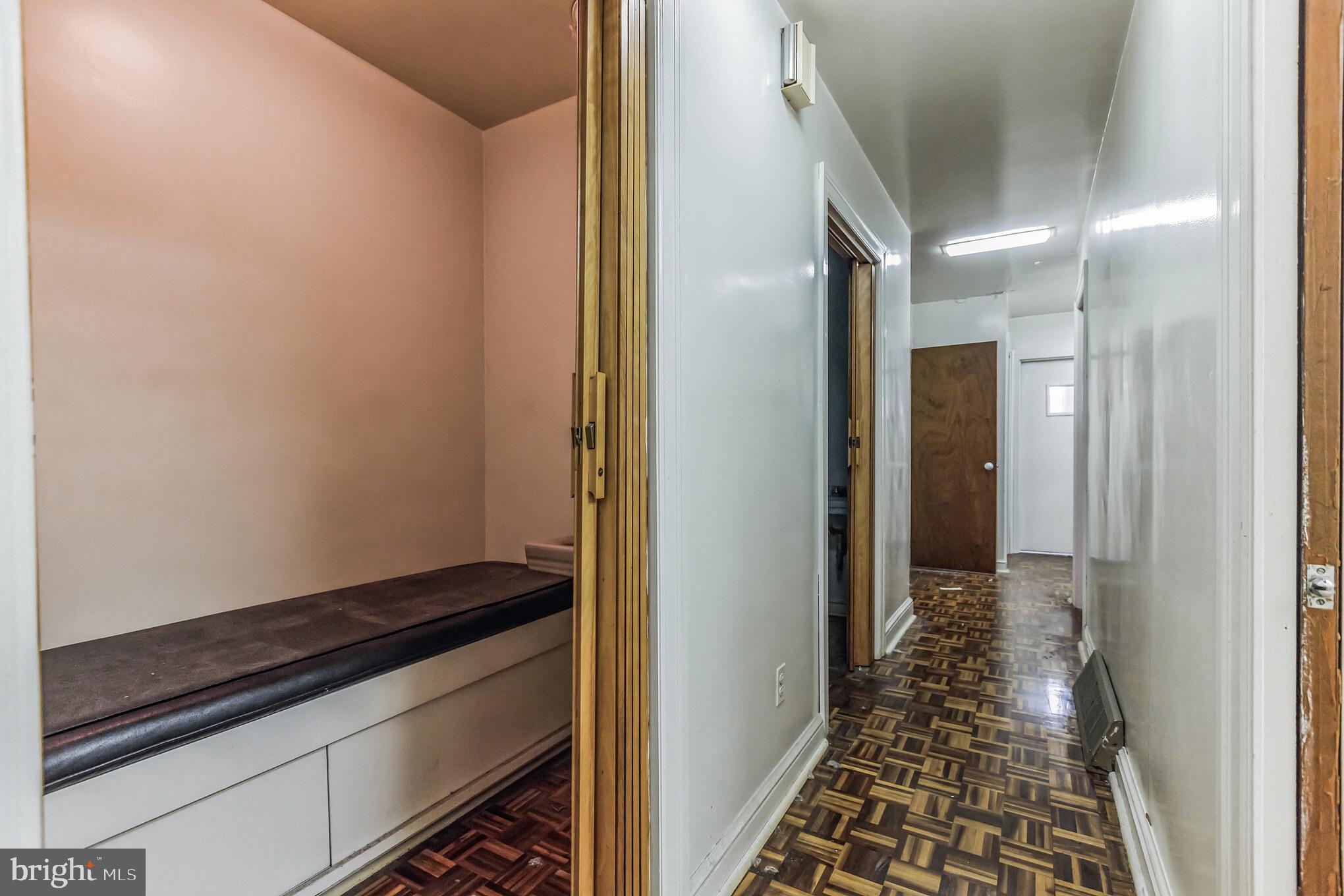 SOCIETY HILL - Residential