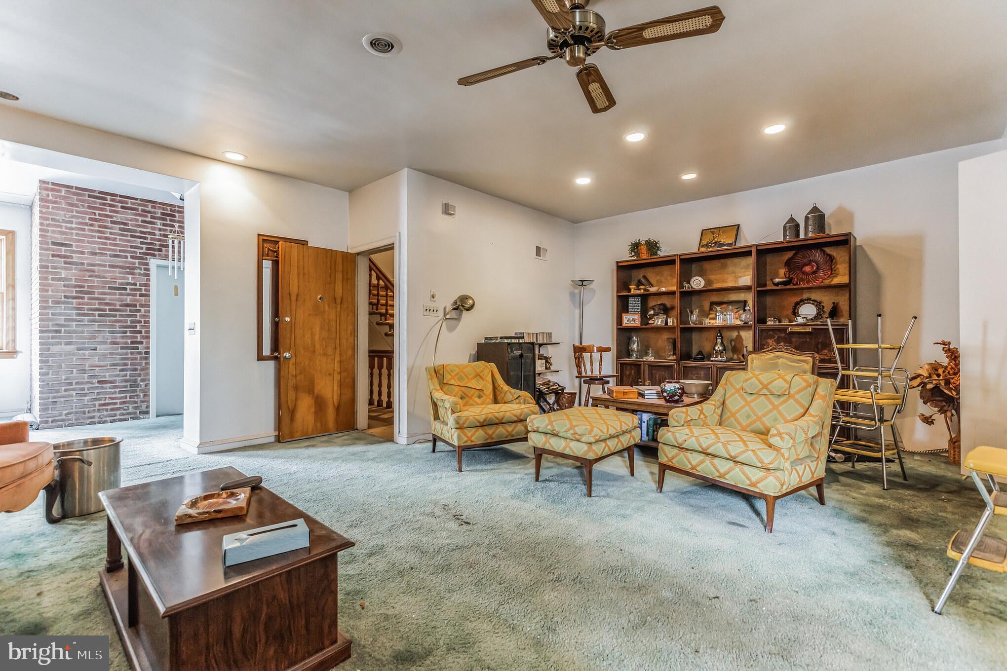 SOCIETY HILL - Residential