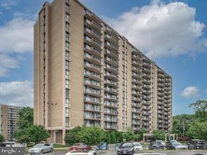 RARE OPPORTUNITY FOR A PARKSIDE 3 BEDROOM UNIT WITH SPECIAL ASSESSMENT PAID OFF. GARAGE PARKING SPACE IS AVAILABLE FOR SALE SEPARATELY. Nestled on the 8th floor of a prestigious College Park high-rise, this exquisite 3-bedroom, 2-bath end unit condo offers an unparalleled living experience, harmoniously blending urban convenience with the tranquility of nature. Prepare to be captivated by breathtaking views of Greenbelt National Park, embracing the building on three sides and providing over 1000 acres of pristine wilderness right at your doorstep. Step inside and discover a meticulously maintained home featuring elegant wood parquet floors in most of the rooms. Storage will never be an issue with five generously sized walk-in closets, providing ample space for all your belongings. Additional storage in available to lease for an nominal fee.
The heart of this home is its remodeled kitchen, boasting a large pantry and offering a perfect canvas for culinary creations. Both bathrooms have been thoughtfully updated with large, modern vanities, adding a touch of luxury to your daily routine .Perhaps the most alluring feature is the balcony, accessible from both the spacious living room and one of the bedrooms. Imagine savoring your morning coffee or unwinding in the evening as you gaze upon Greenbelt National Park, where hiking, equestrian, and nature trails await, along with a campground and inviting picnic areas. Beyond your private oasis, the building itself offers an array of convenient amenities designed to enhance your lifestyle. Enjoy the ease of an on-site convenience store, pharmacy, hair salon, dentist, and massage therapist. Stay active and healthy with access to an exercise room, and in warmer months, take a refreshing dip in the outdoor pool or relax in the charming gazebo amidst park-like grounds. This rare offering presents a unique opportunity to own a piece of paradise in College Park, where every day feels like a retreat. Experience the best of both worlds – sophisticated high-rise living with immediate access to the wonders of Greenbelt National Park.