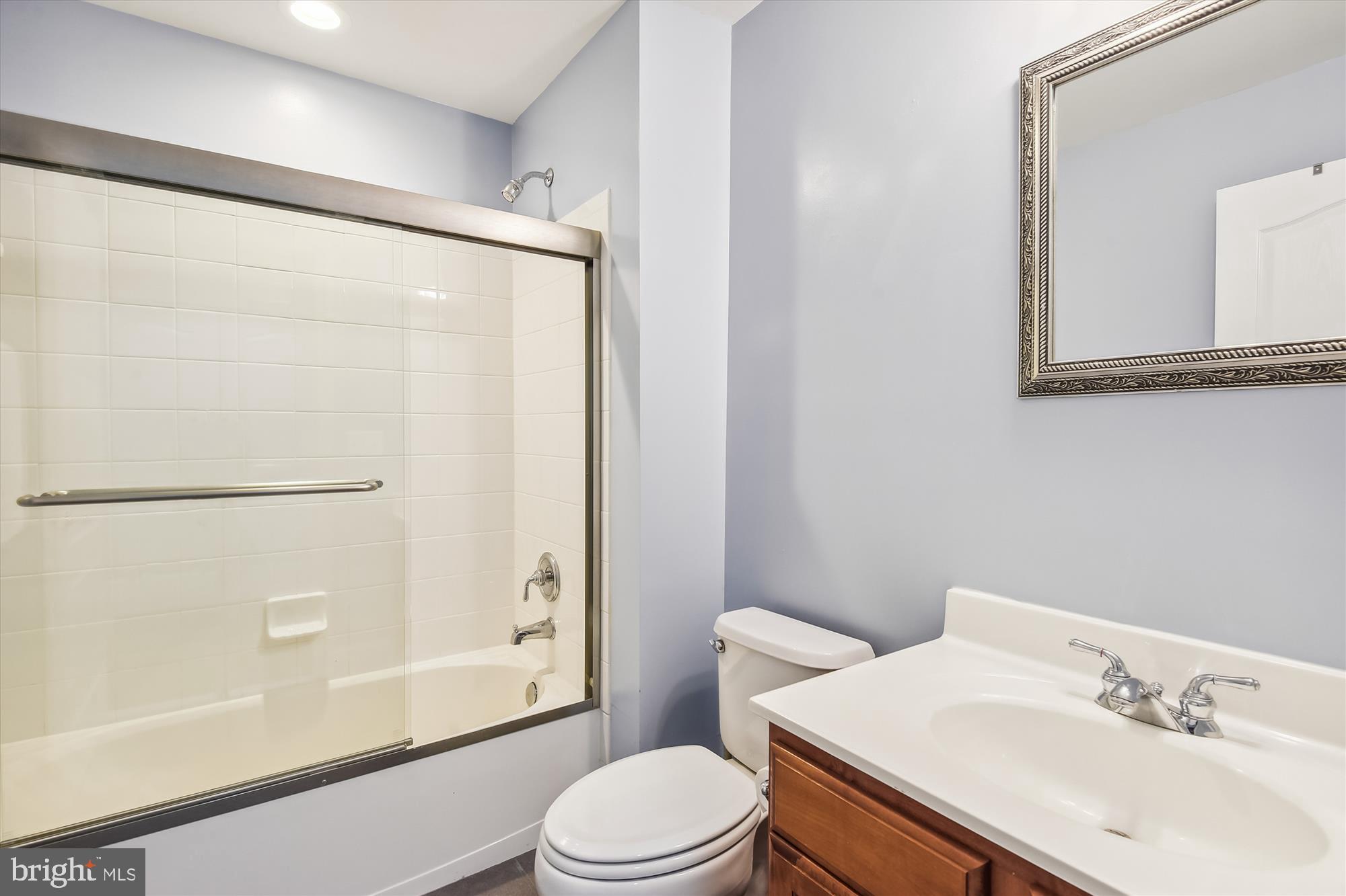 OAK HILL ESTATES - Residential