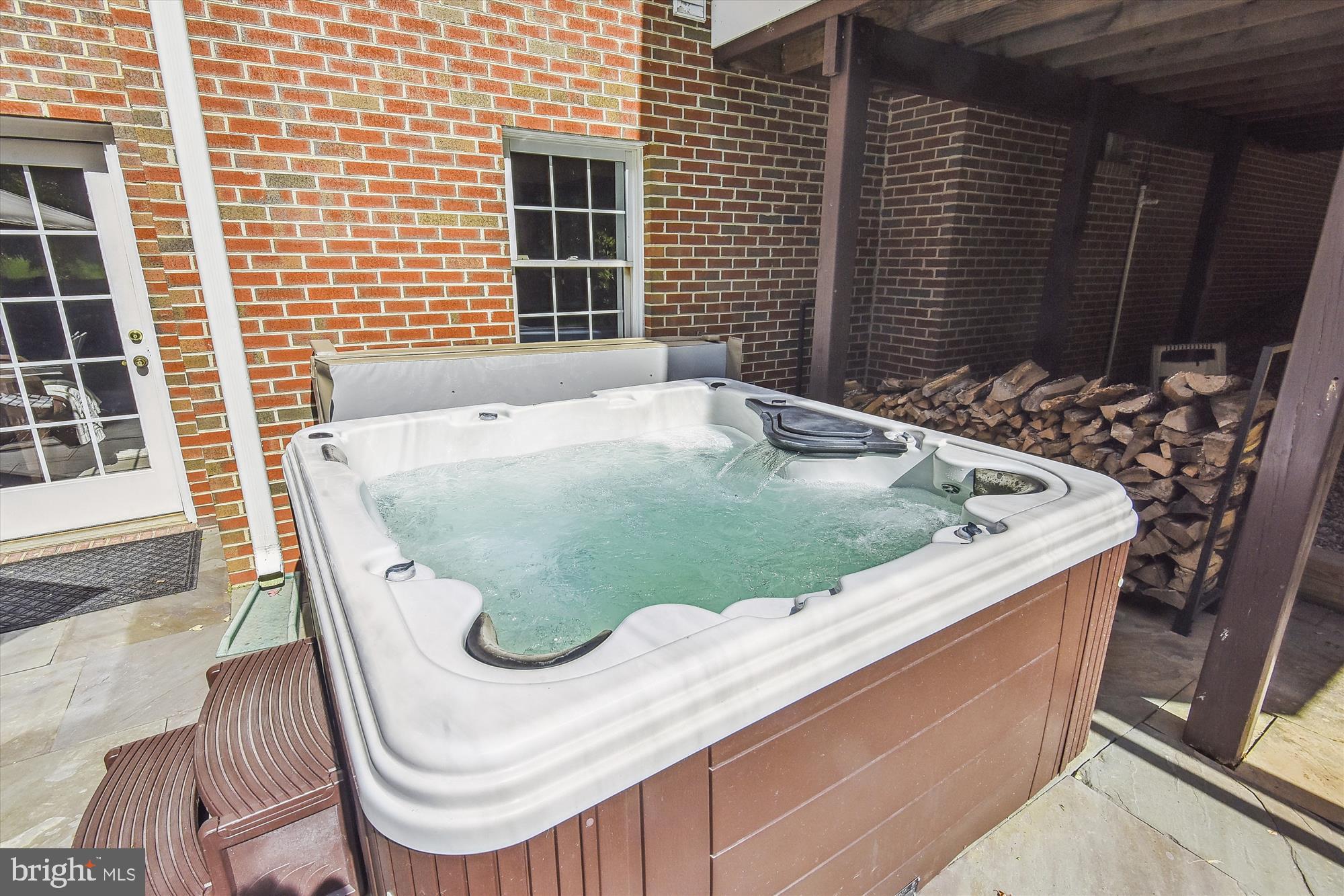 OAK HILL ESTATES - Residential