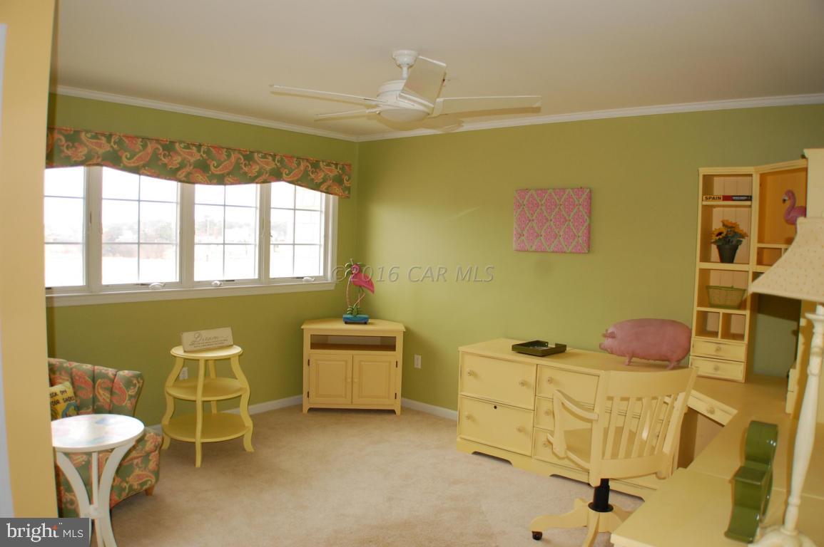 WATERS EDGE - Residential