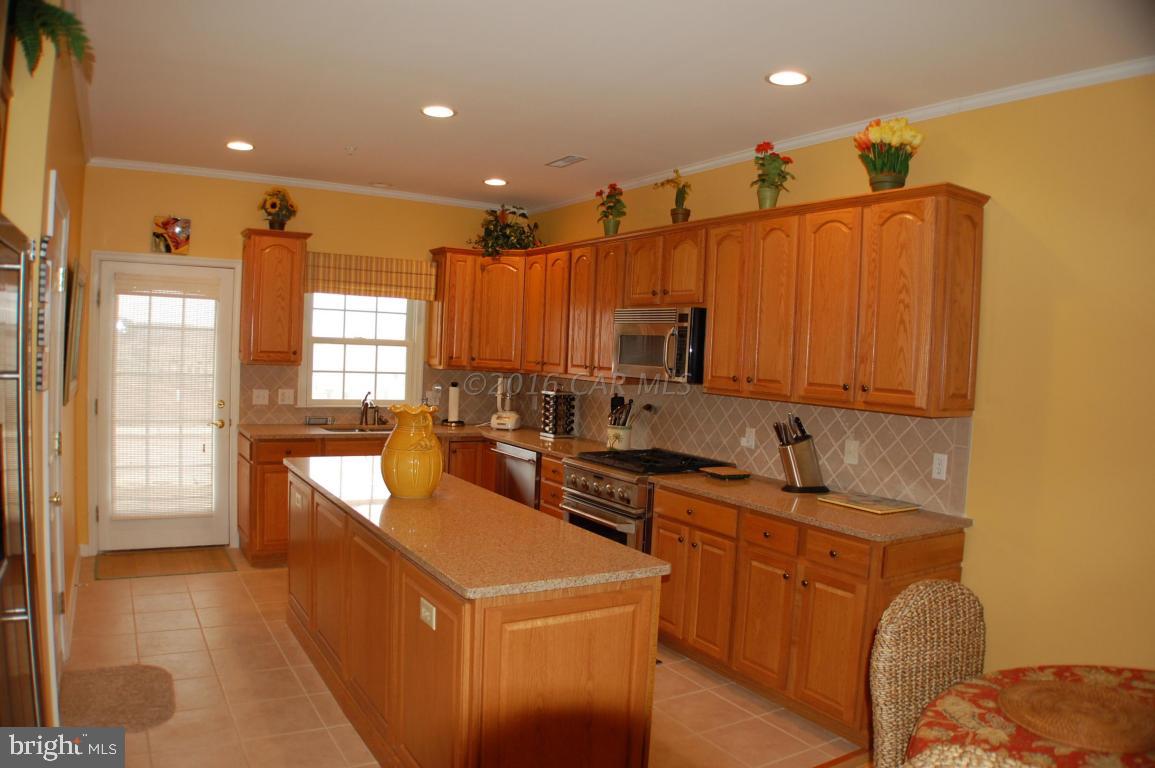 WATERS EDGE - Residential