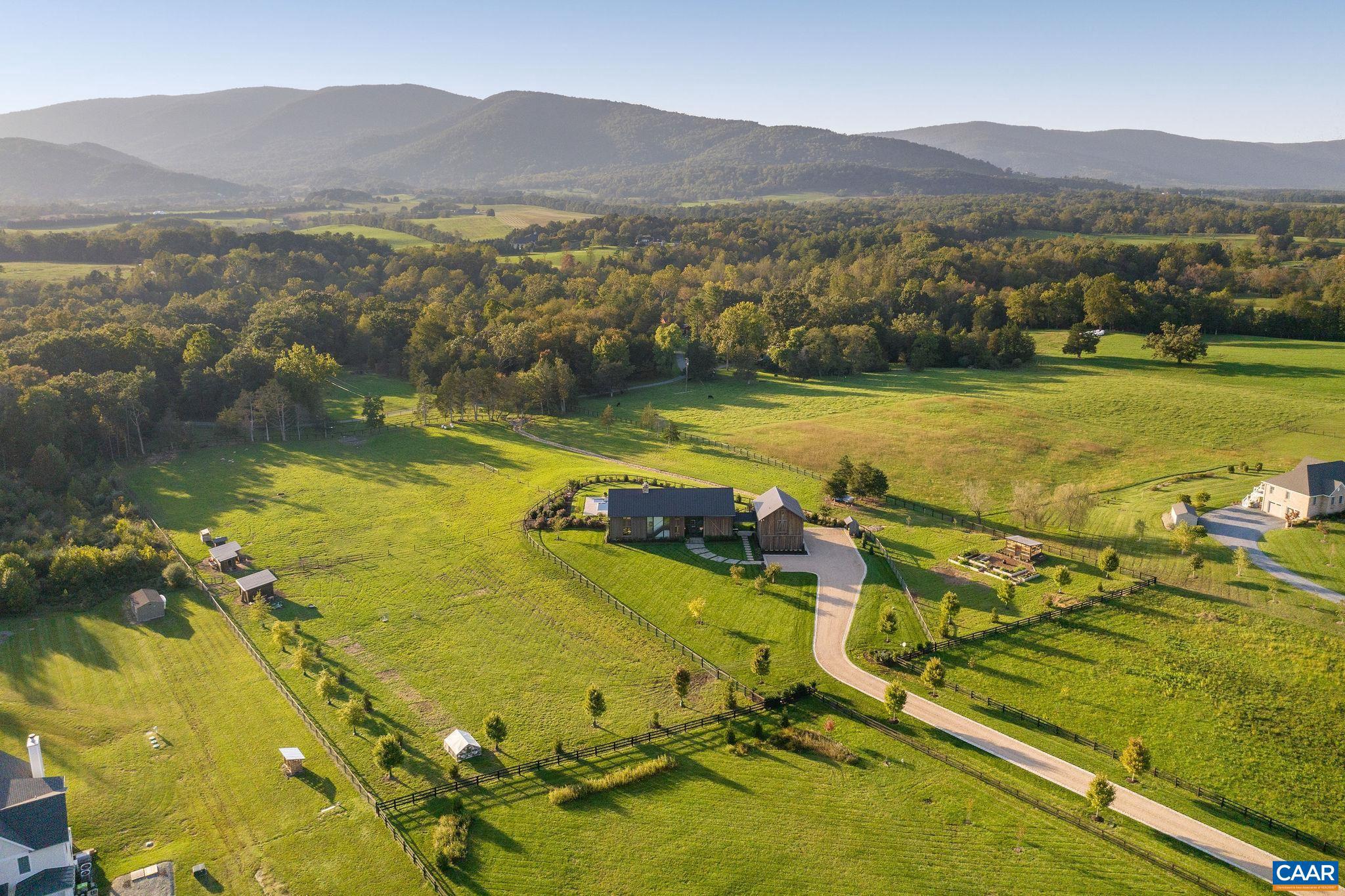 320 BARN HOUSE LN