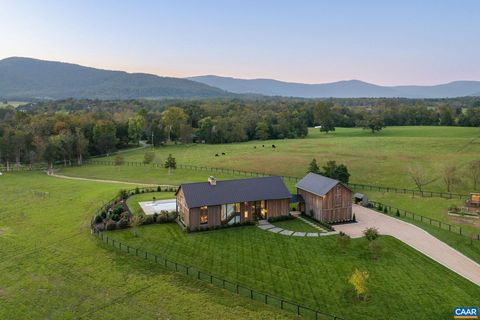 320 BARN HOUSE LN CHARLOTTESVILLE VA 22901