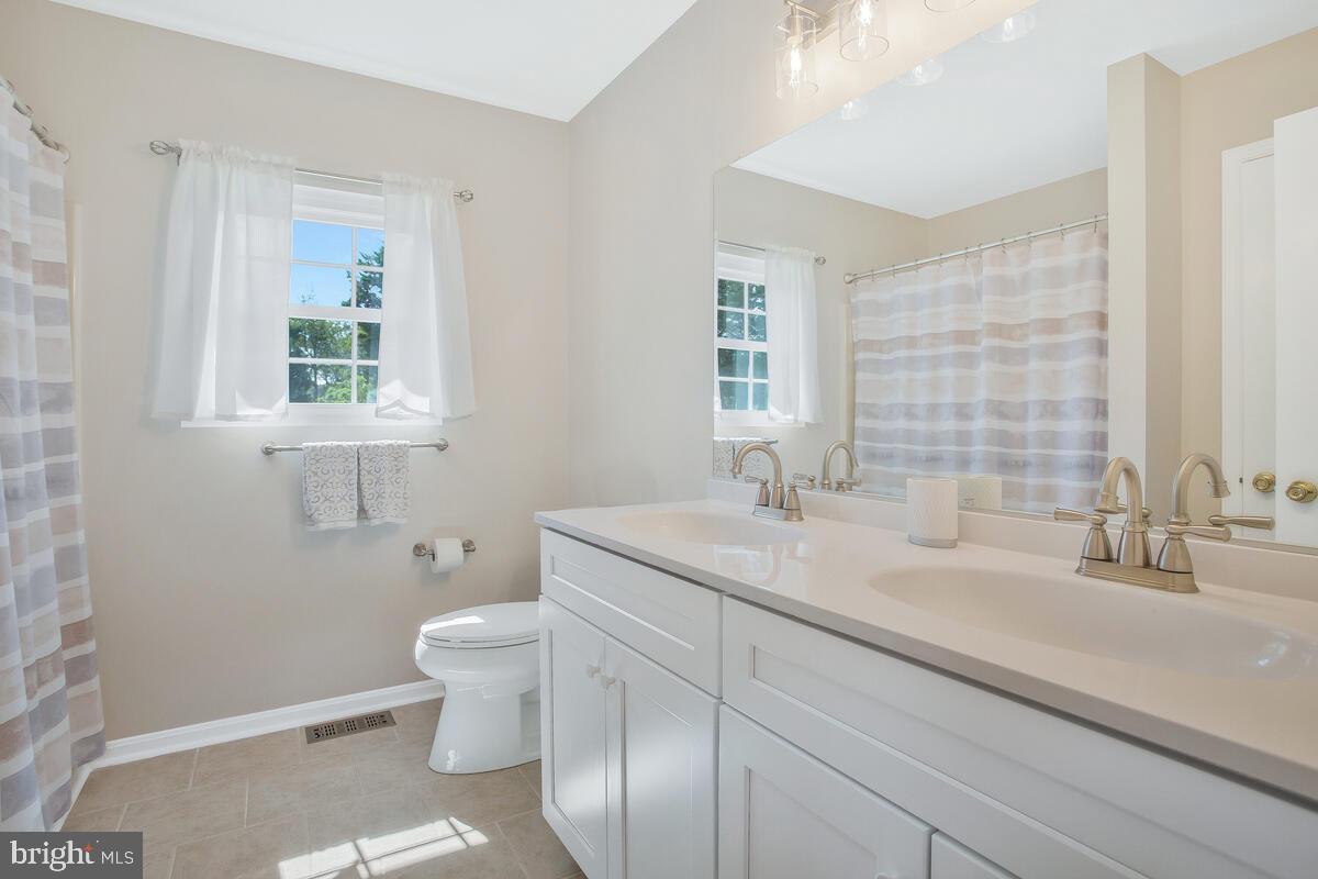 SMITHVILLE - Residential