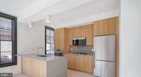 1921 Green Street Unit 1, Philadelphia, PA MLS: PAPH2458734