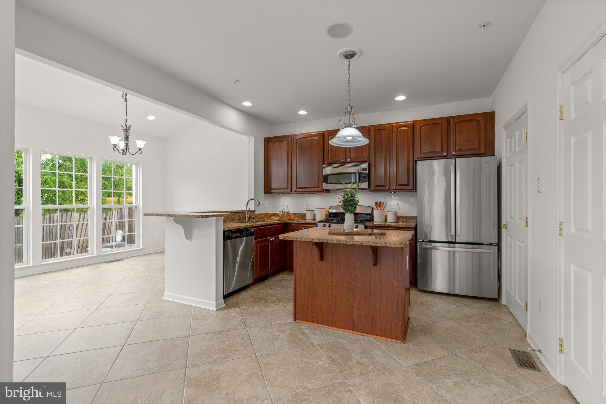 VILLAGES OF DORCHESTER - Residential Lease