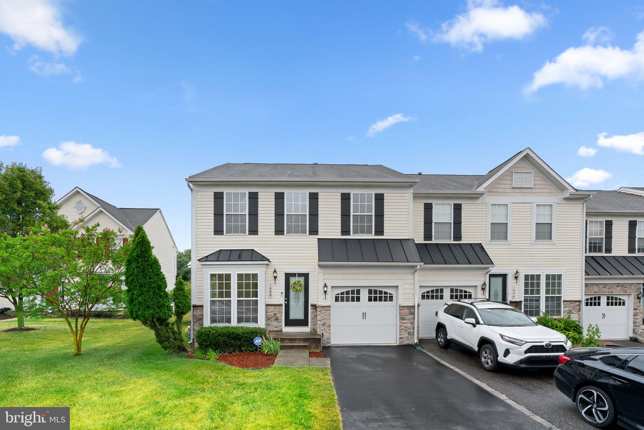 VILLAGES OF DORCHESTER - Residential Lease