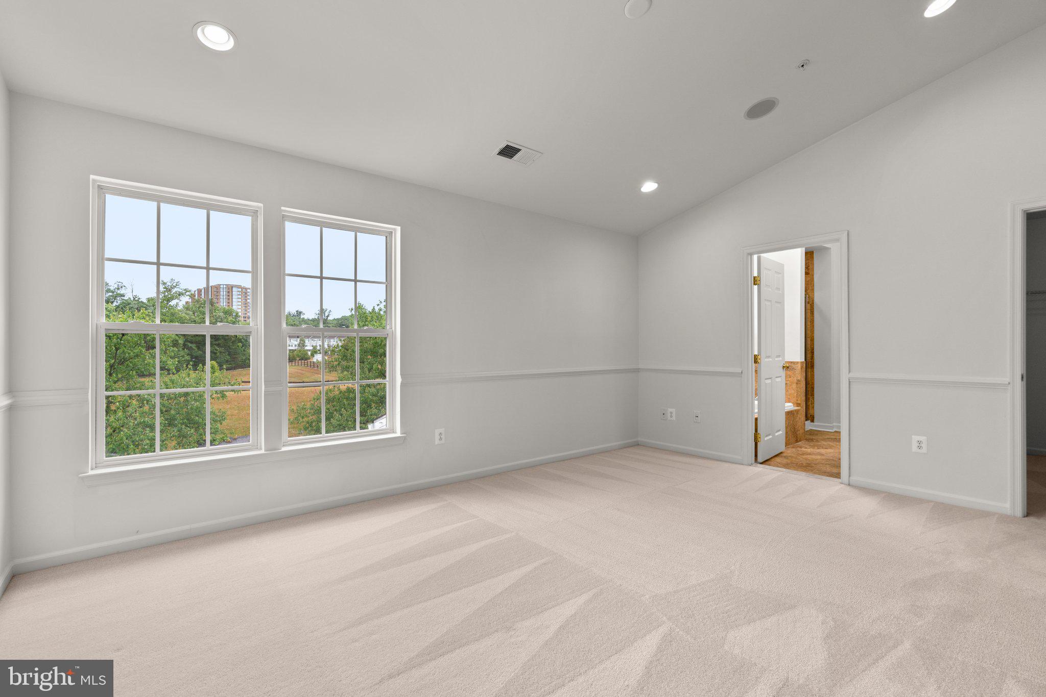 VILLAGES OF DORCHESTER - Residential Lease