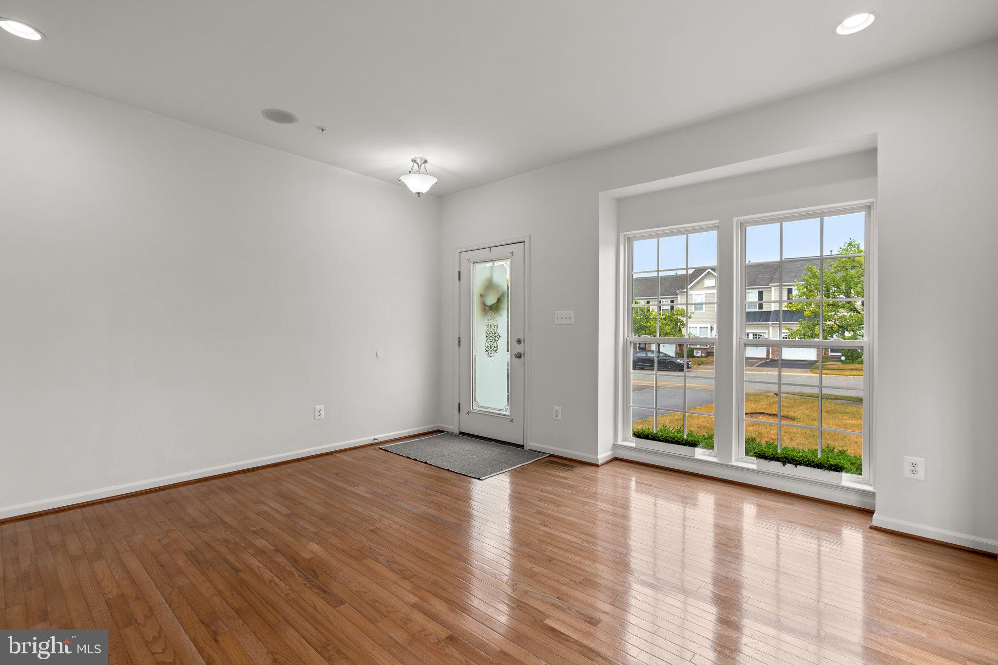 VILLAGES OF DORCHESTER - Residential Lease