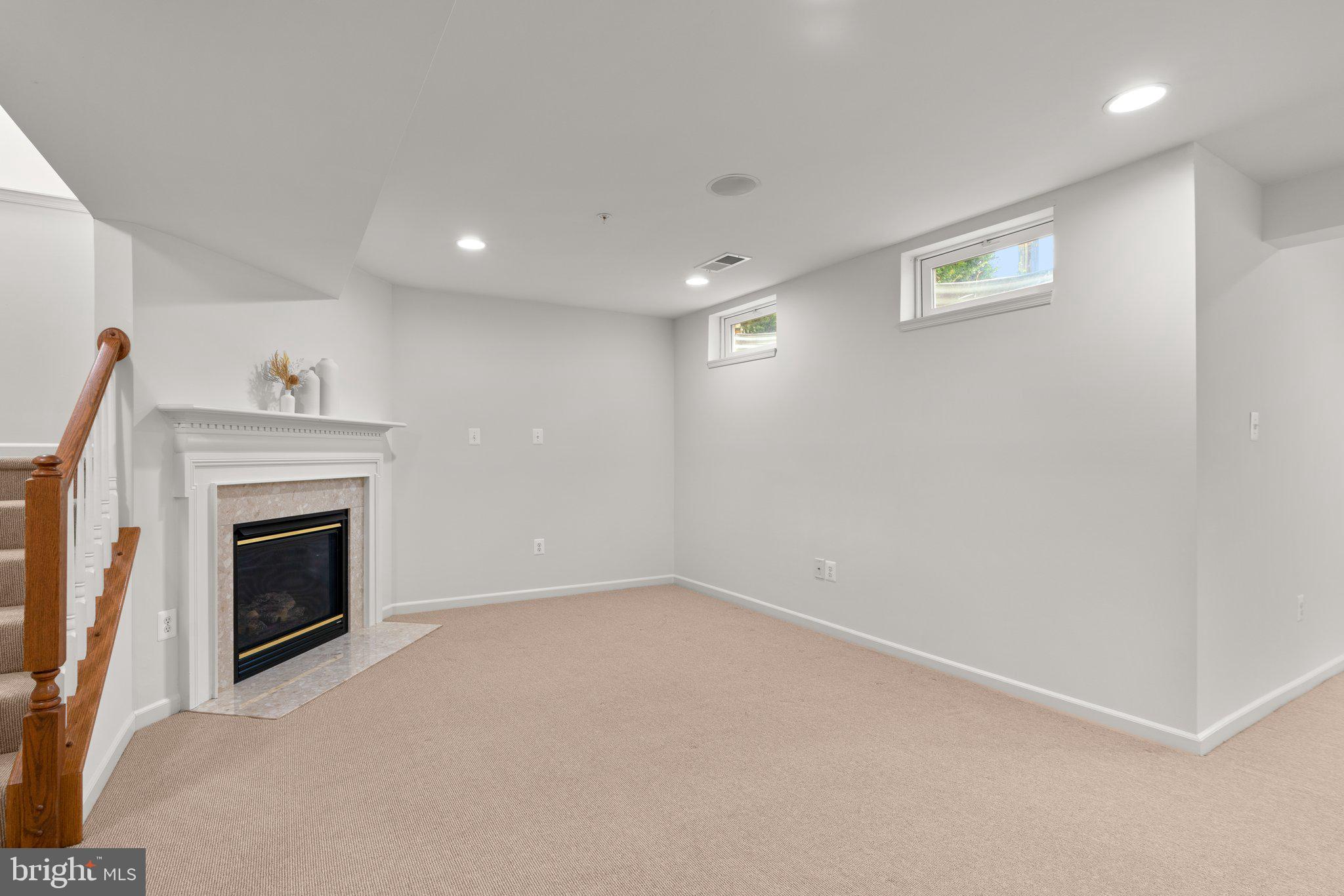 VILLAGES OF DORCHESTER - Residential Lease