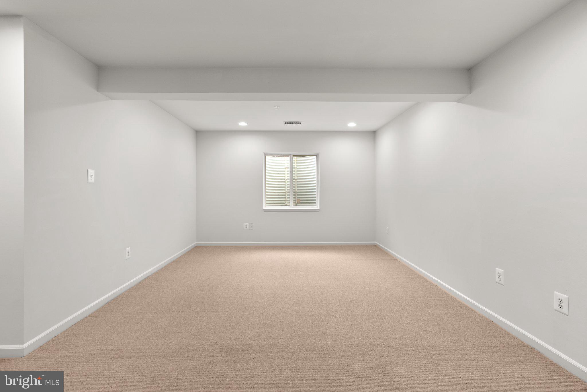 VILLAGES OF DORCHESTER - Residential Lease