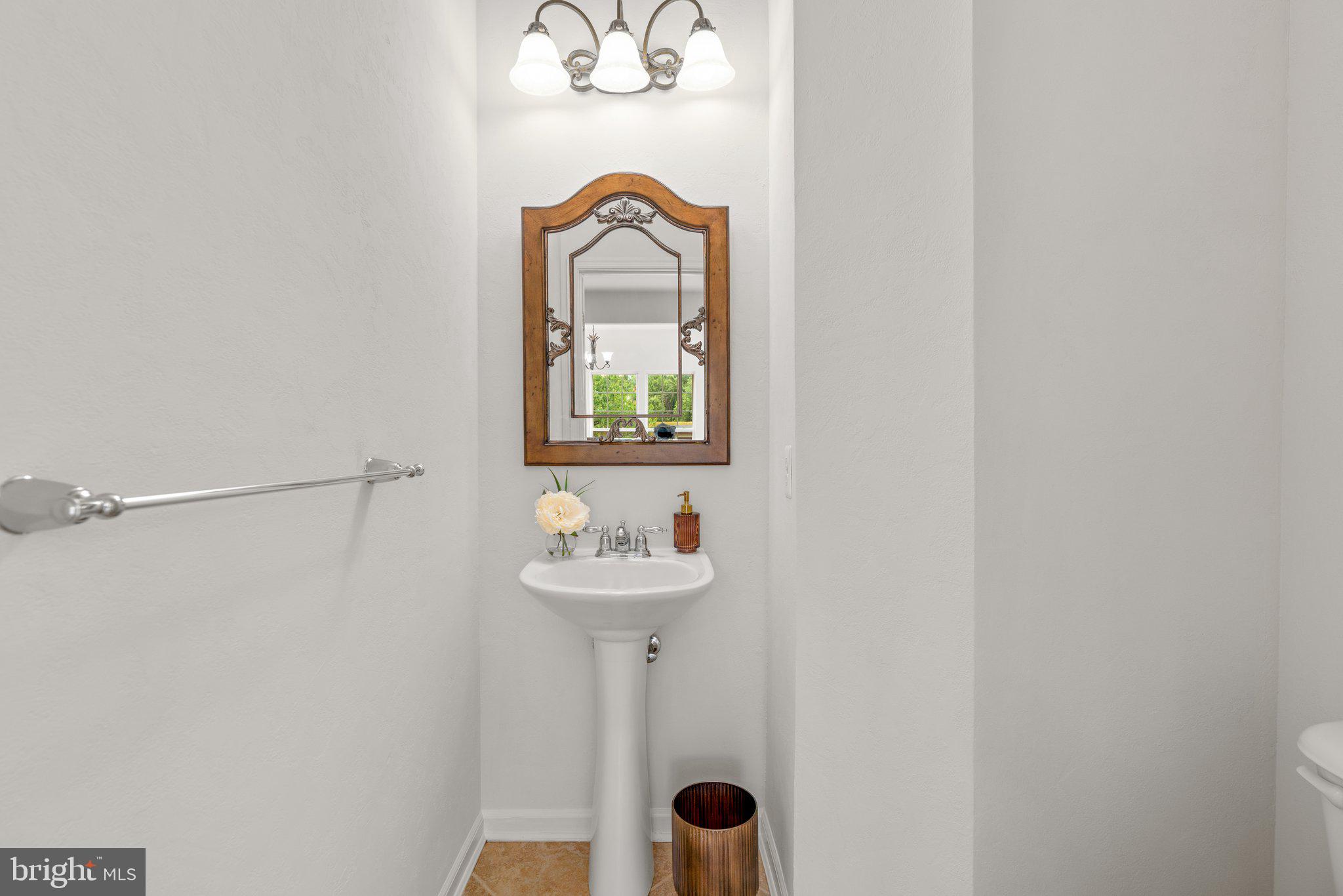 VILLAGES OF DORCHESTER - Residential Lease