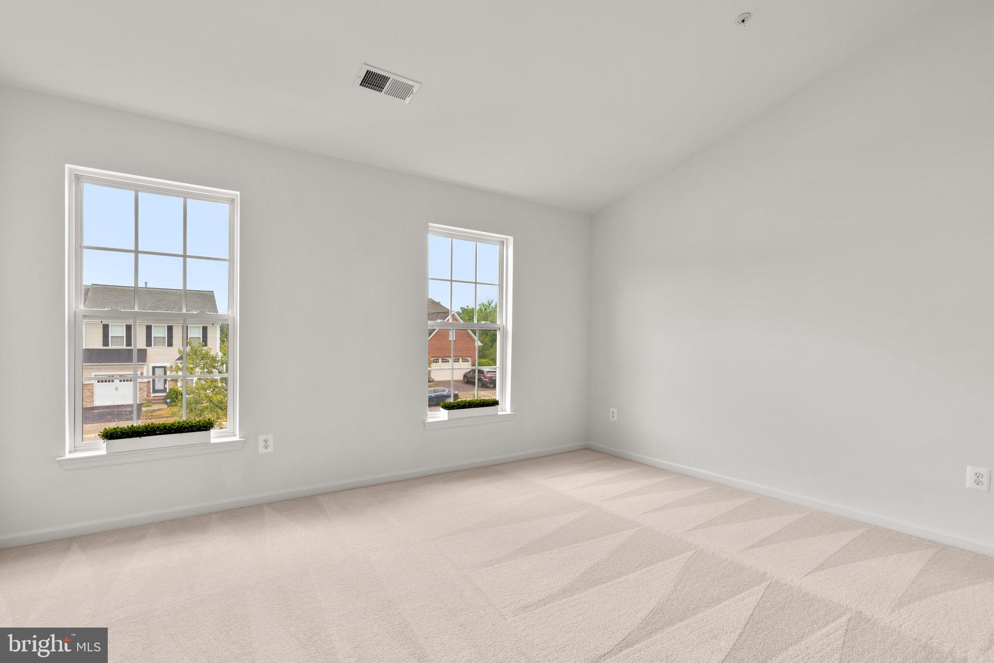 VILLAGES OF DORCHESTER - Residential Lease